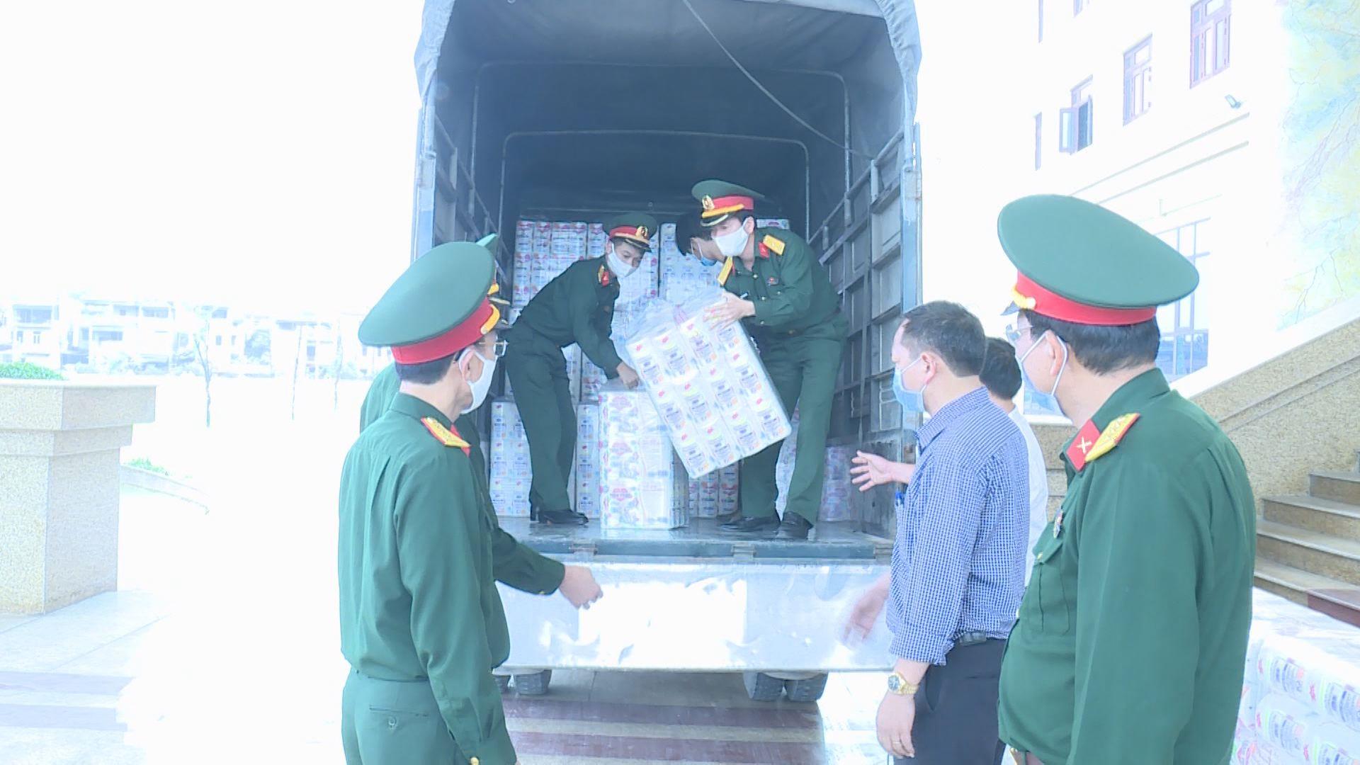 Thêm tổ chức, cá nhân chung tay ủng hộ  phòng chống covid - 19