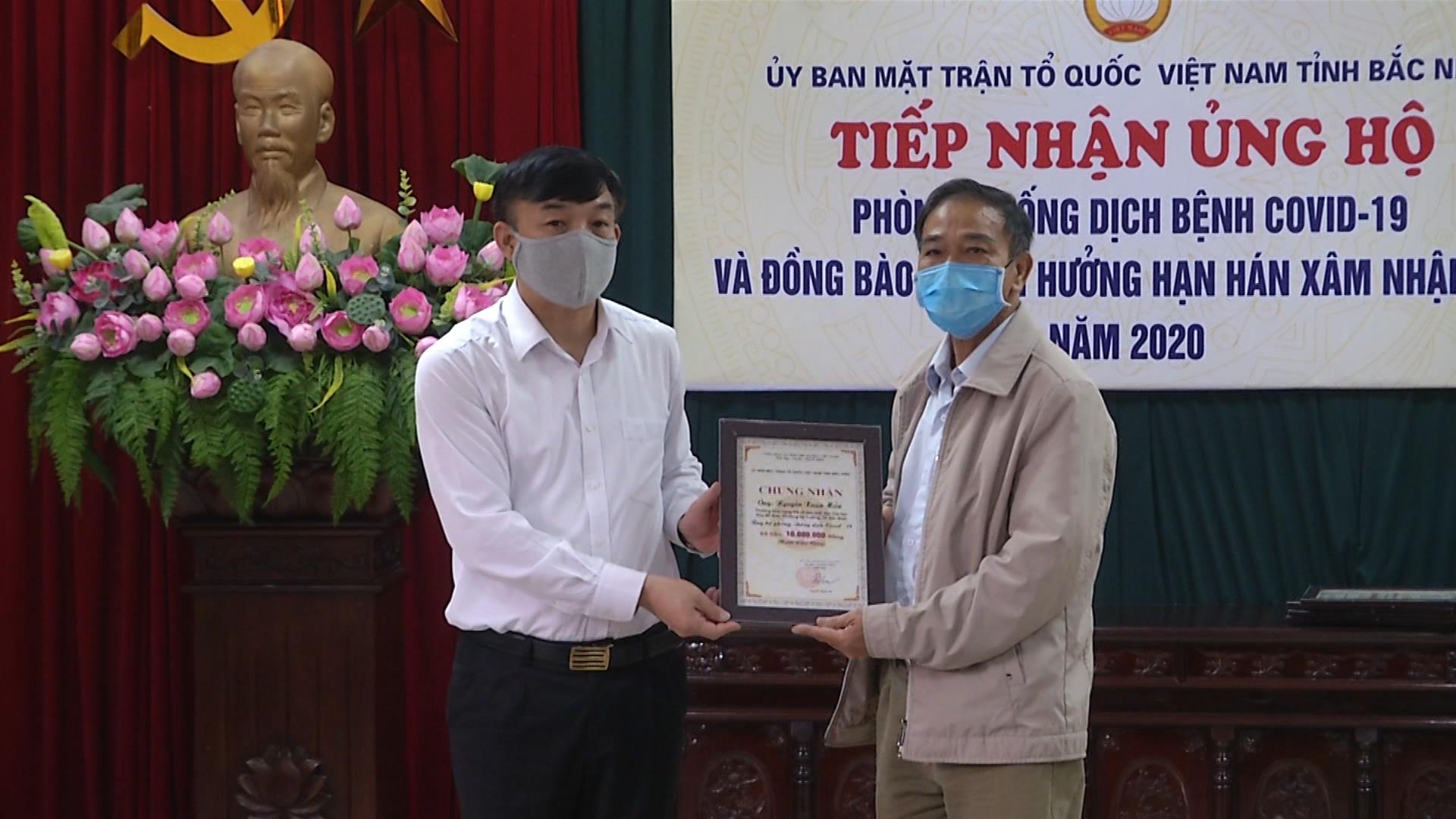 Nhiều tấm lòng hảo tâm ủng hộ phòng chống dịch Covid -19
