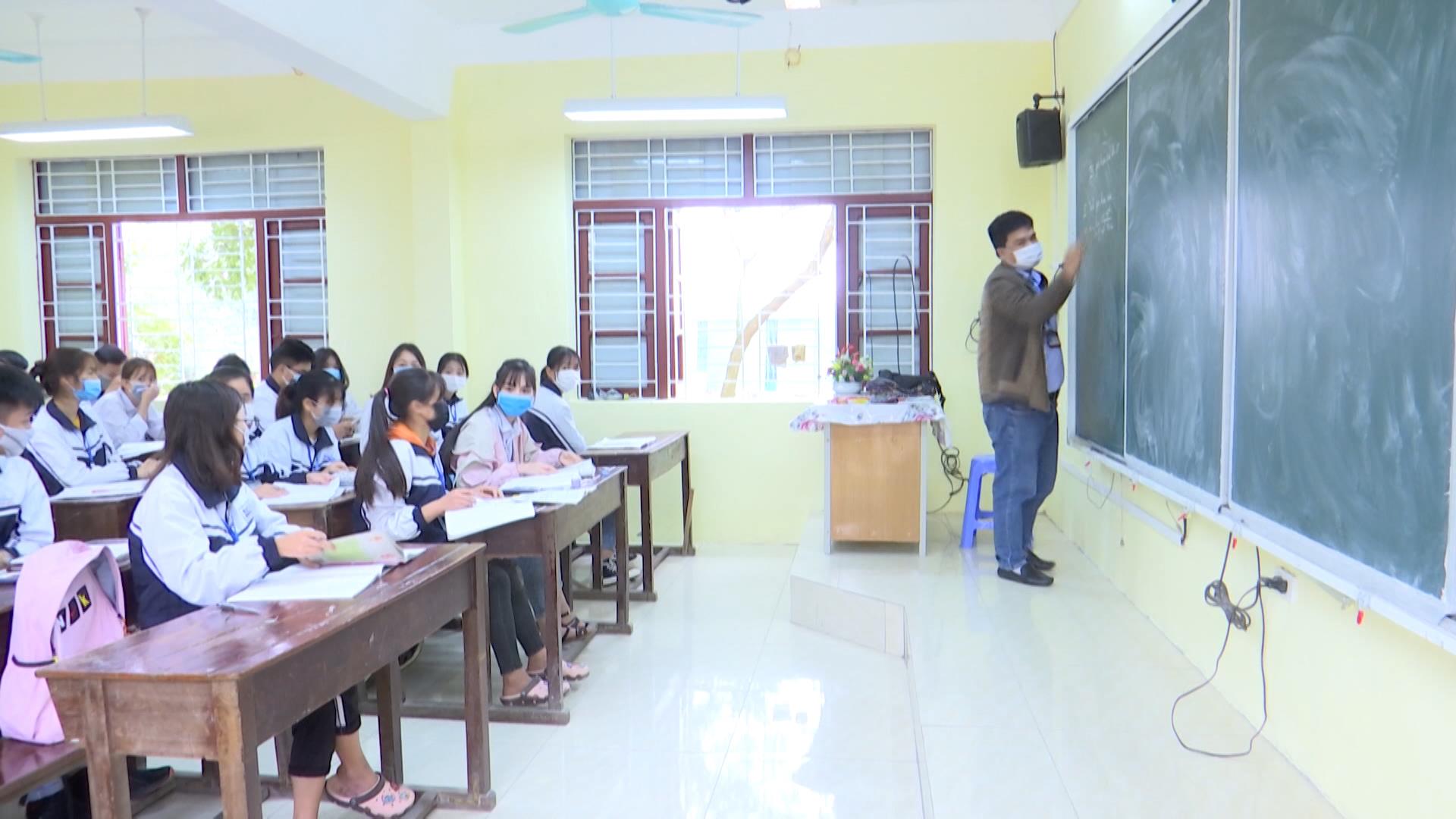 Bắc Ninh, học sinh ngày đầu đến lớp và giải pháp đảm bảo an toàn trường học