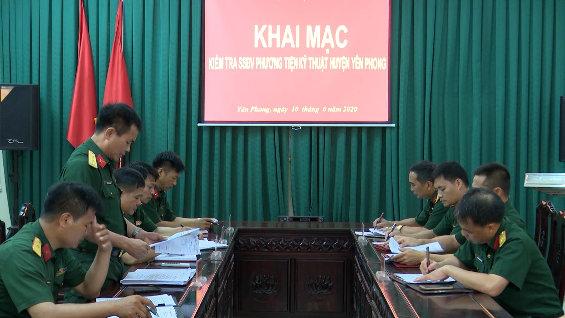 Yên Phong khai mạc kiểm tra sẵn sàng động viên phương tiện kỹ thuật năm 2020