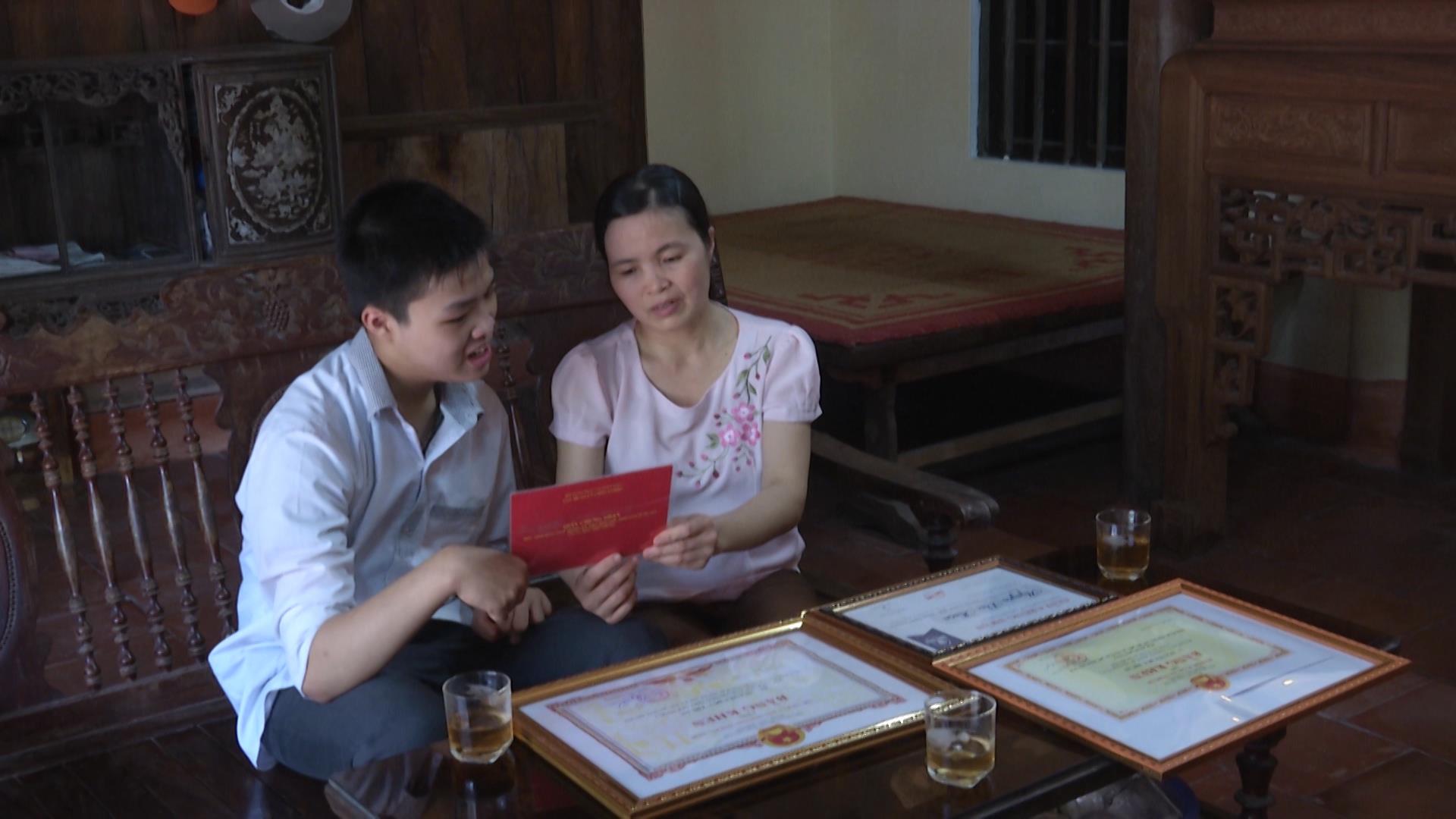 Nghị lực phi thường của cậu học sinh bại não