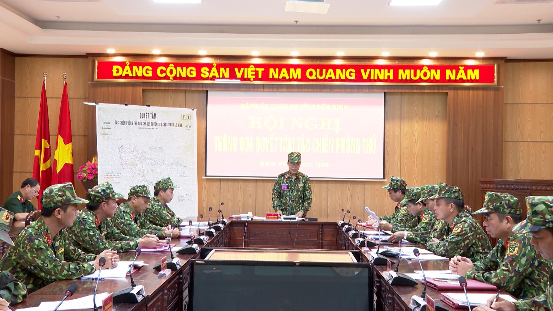 Bộ CHQS tỉnh luyện tập chỉ huy - tham mưu một bên hai cấp trên bản đồ