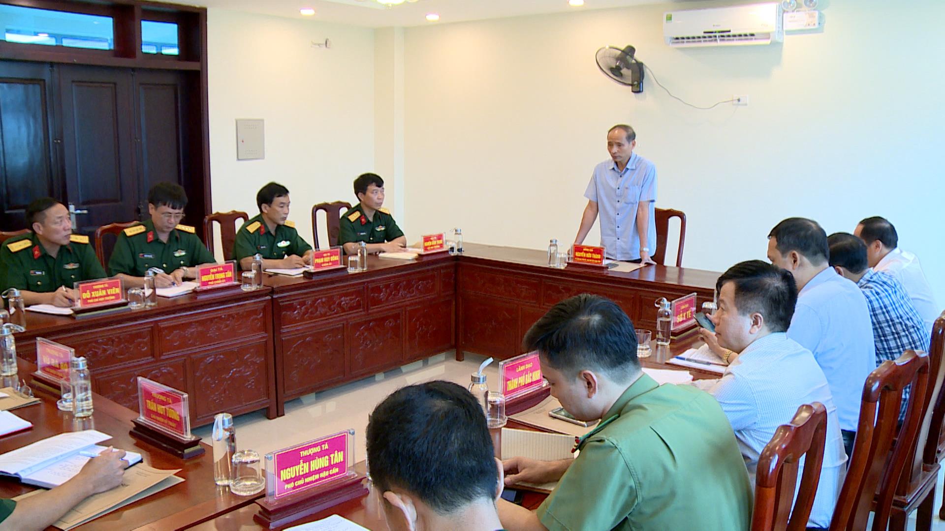 Phó Chủ tịch UBND tỉnh Nguyễn Hữu Thành kiểm tra công tác phòng chống Covid