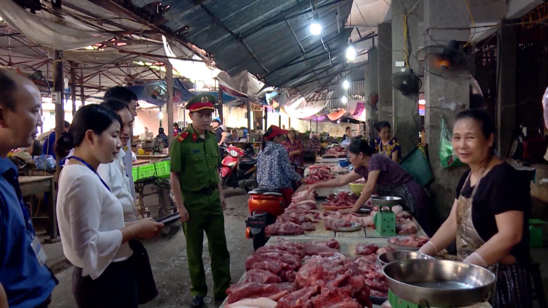 Ban An toàn vệ sinh thực phẩm kiểm tra 196 cơ sở sản xuất, kinh doanh
