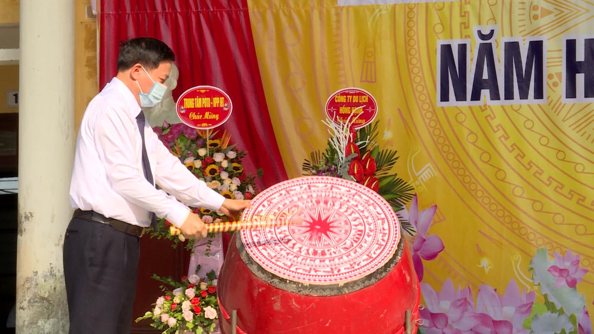Lãnh đạo tỉnh dự Lễ khai giảng năm học mới tại các địa phương trong tỉnh