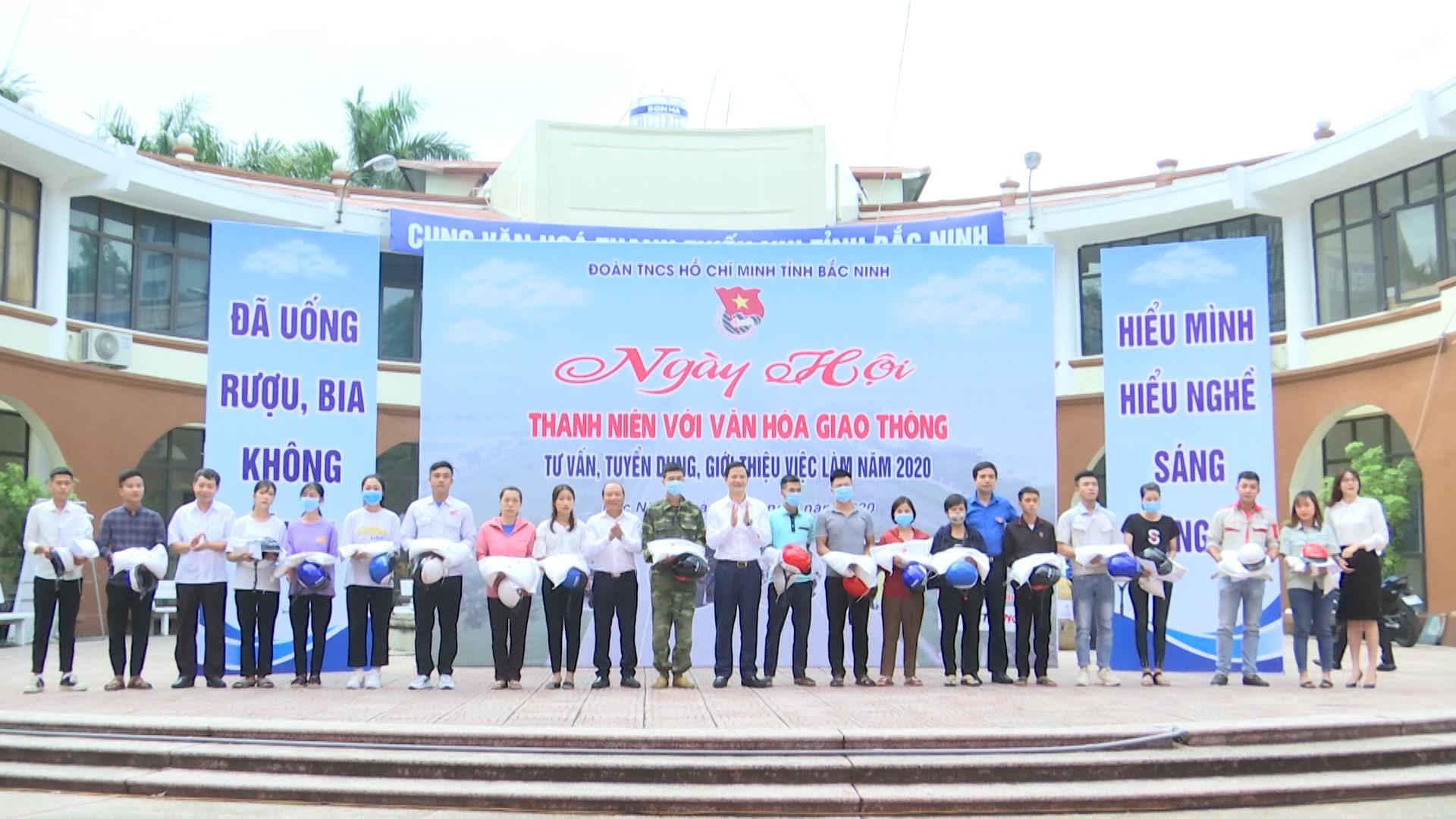 Ngày hội thanh niên với văn hóa giao thông và giới thiệu việc làm năm 2020