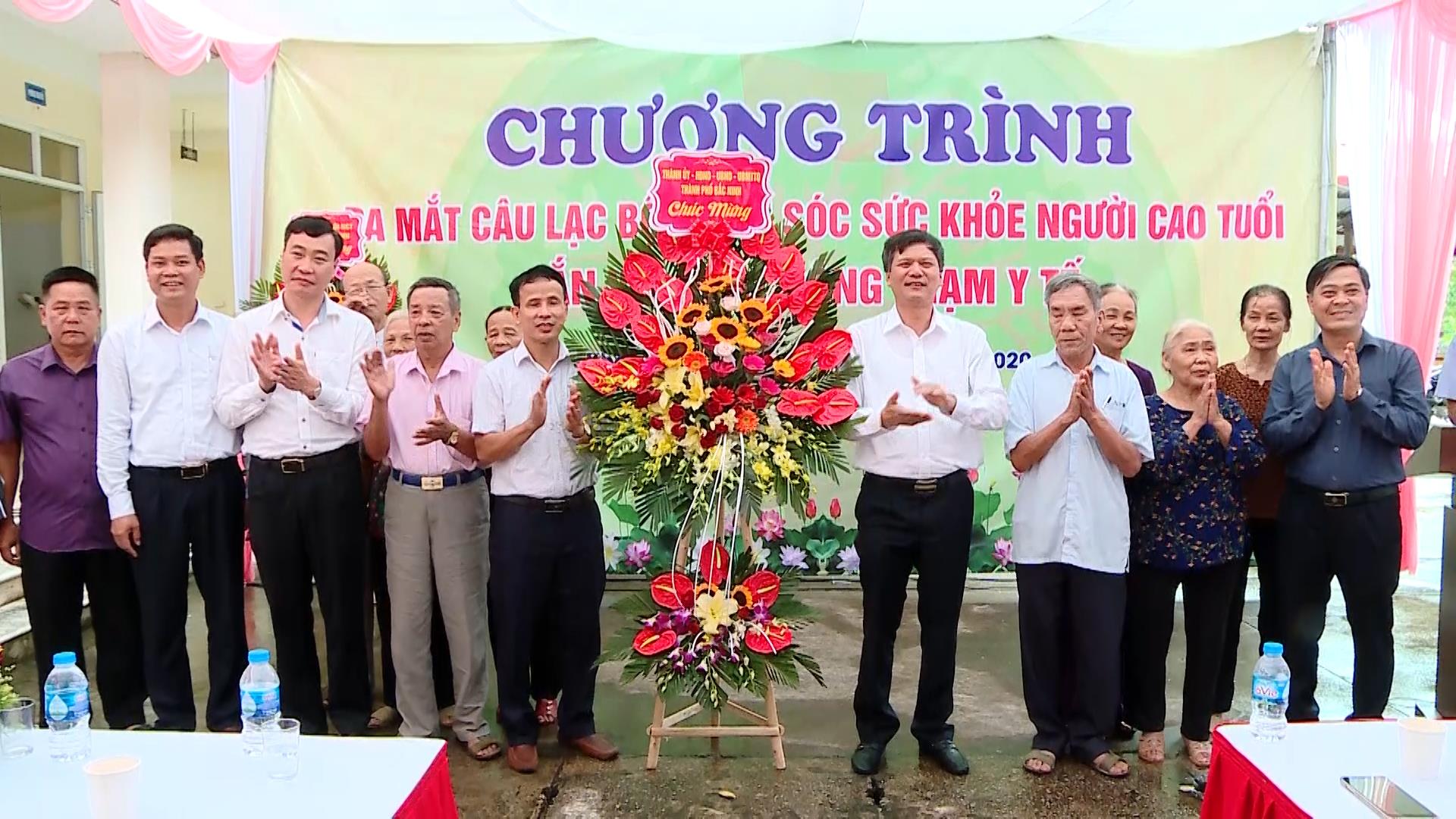 Ra mắt Câu lạc bộ "Chăm sóc người cao tuổi dựa vào cộng đồng"