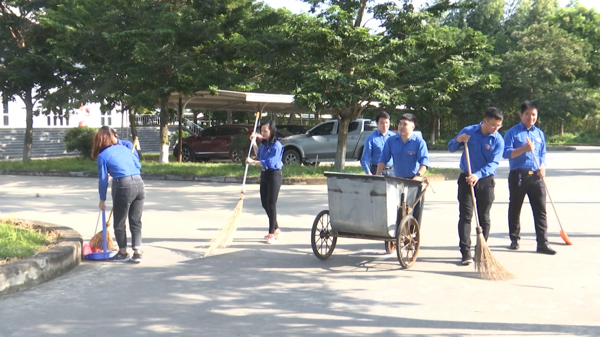 Đoàn thanh niên Công ty Điện lực Bắc Ninh hưởng ứng Chủ nhật Xanh