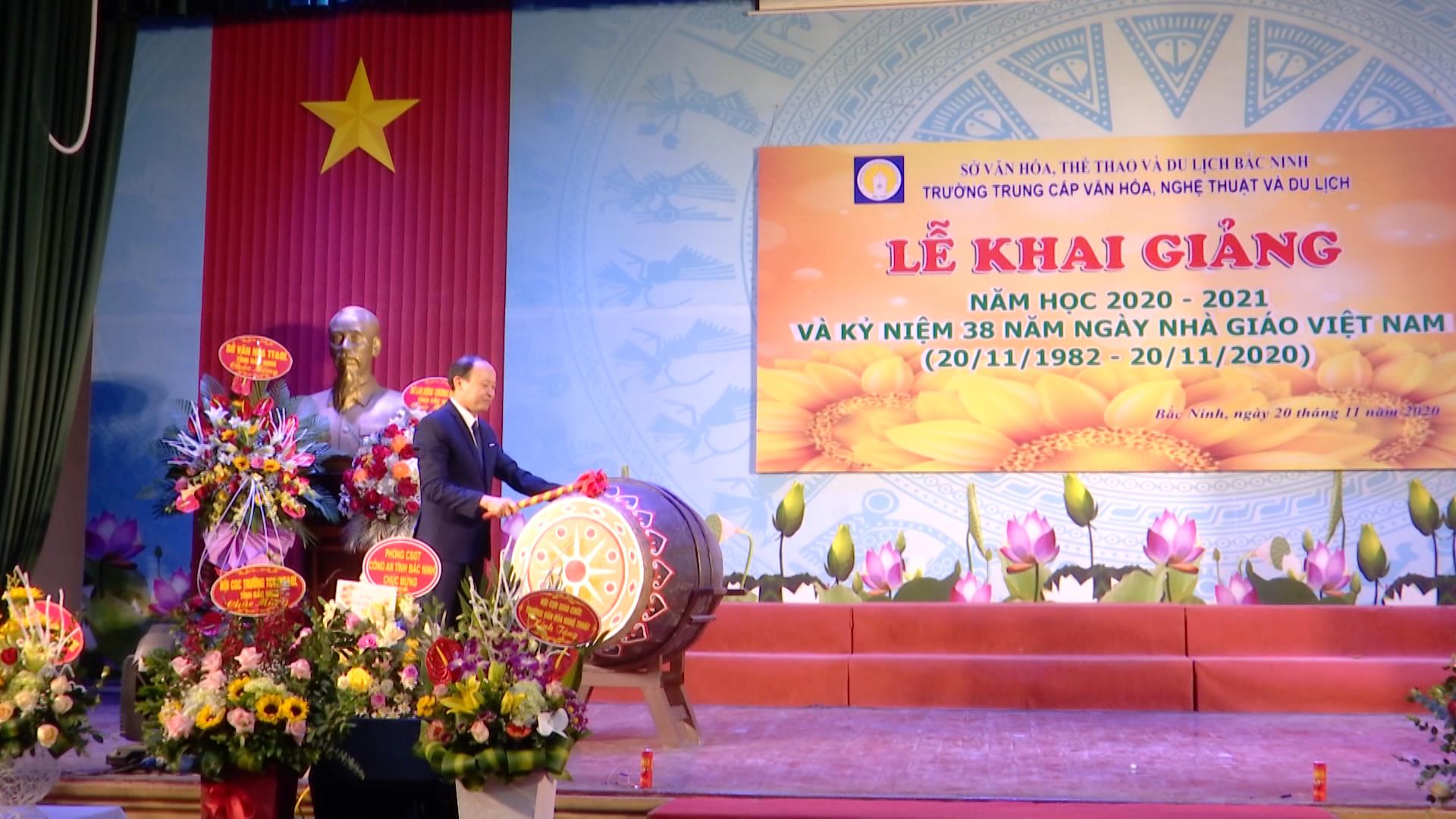 Trường Trung cấp Văn hóa nghệ thuật và Du lịch Bắc Ninh khai giảng