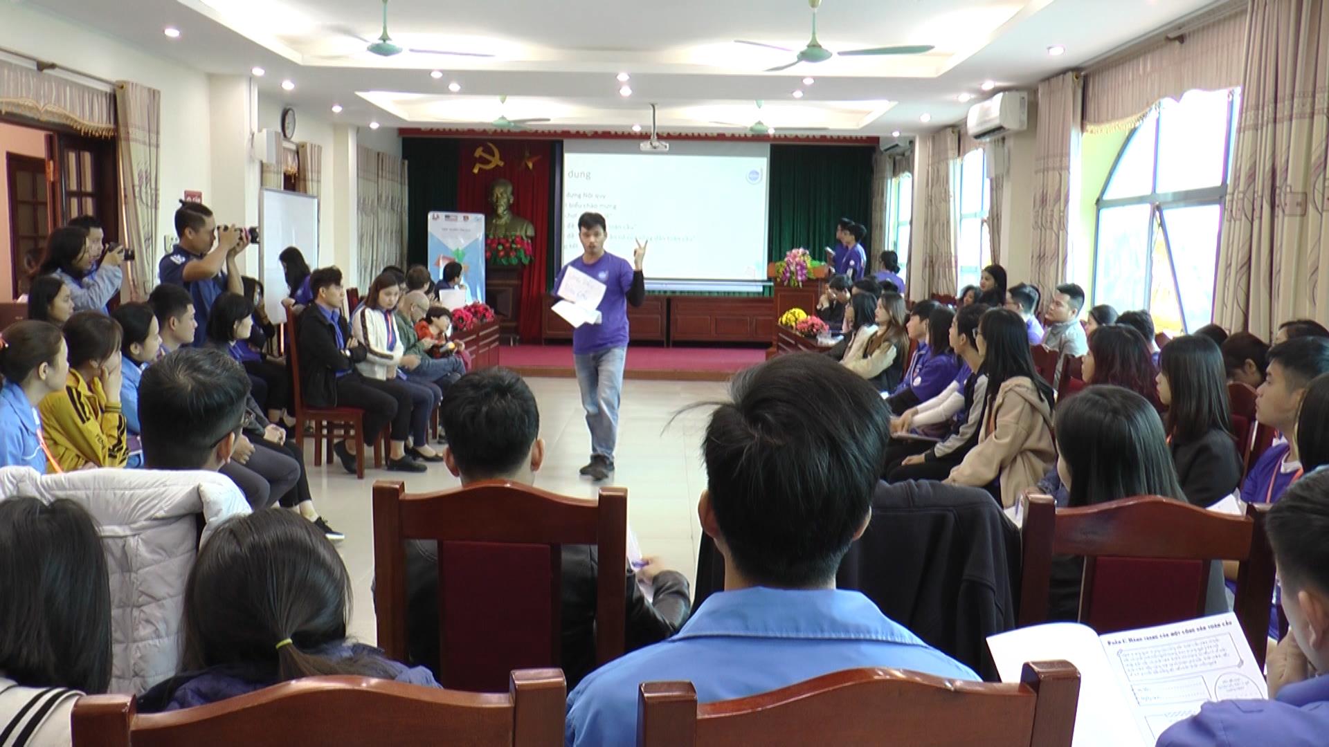 Tập huấn “Kỹ năng lãnh đạo và Công dân toàn cầu cho thanh niên”