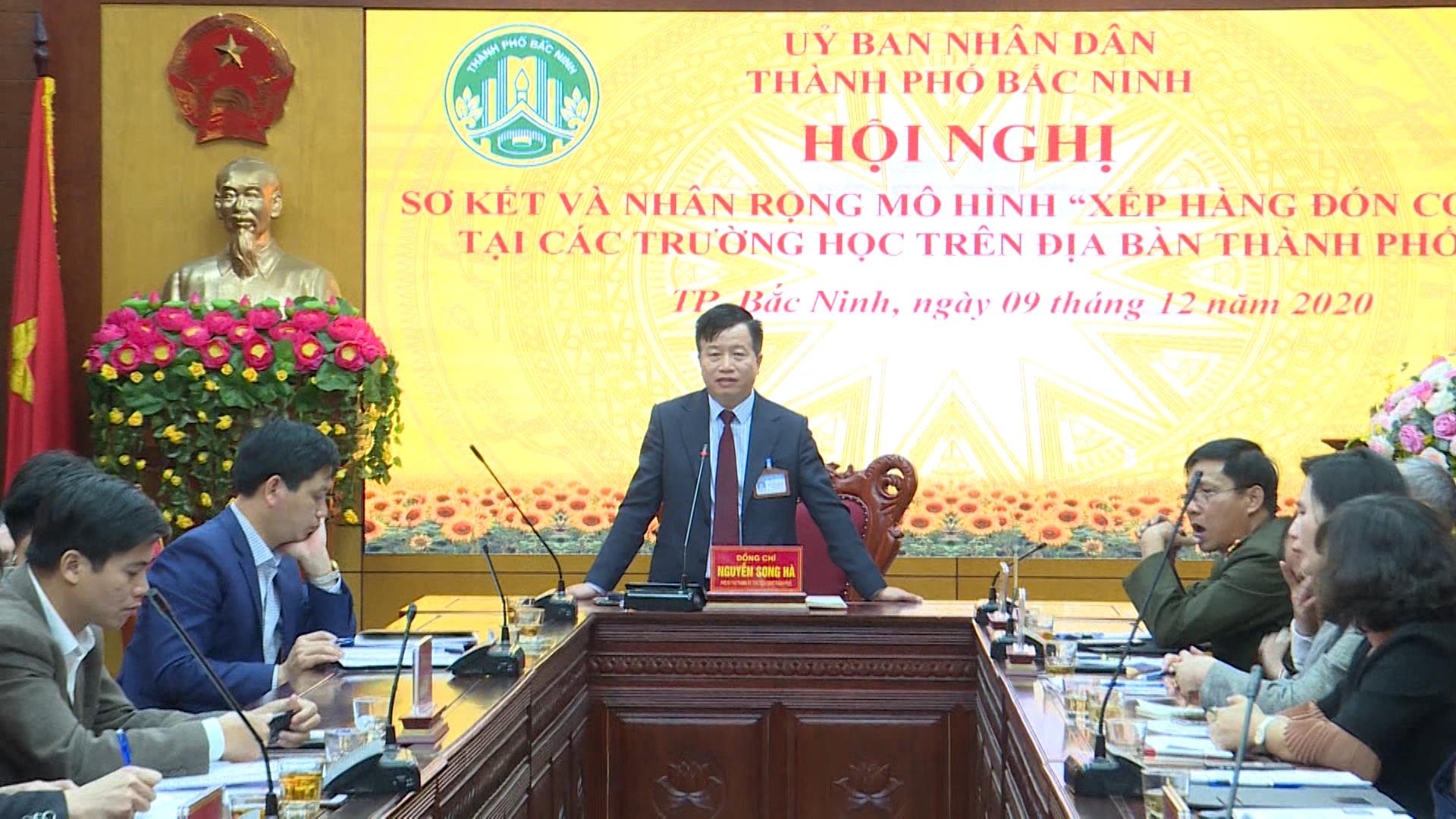 TP Bắc Ninh sơ kết và nhân rộng mô hình “Xếp hàng đón con”