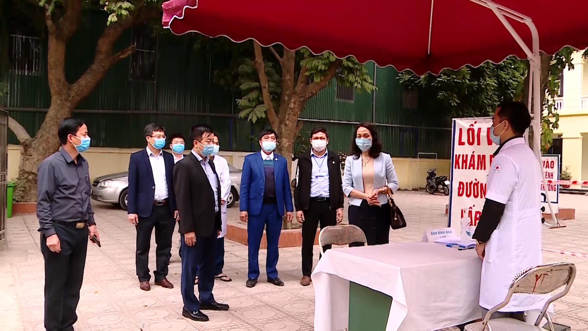 Lãnh đạo thành phố kiểm tra, động viên  lực lượng làm công tác phòng chống dịch Covid-19
