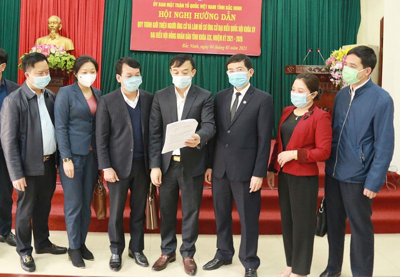 Hướng dẫn quy trình giới thiệu người ứng cử và làm hồ sơ ứng cử ĐBQH khóa XV và đại biểu HĐND tỉnh khóa XIX, nhiệm kỳ 2021-2026