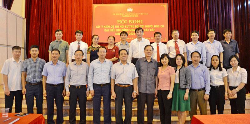 Lấy ý kiến cử tri nơi cư trú đối với người ứng cử đại biểu HĐND các cấp nhiệm kỳ 2021-2026 khu phố Thanh An, phường Vũ Ninh 