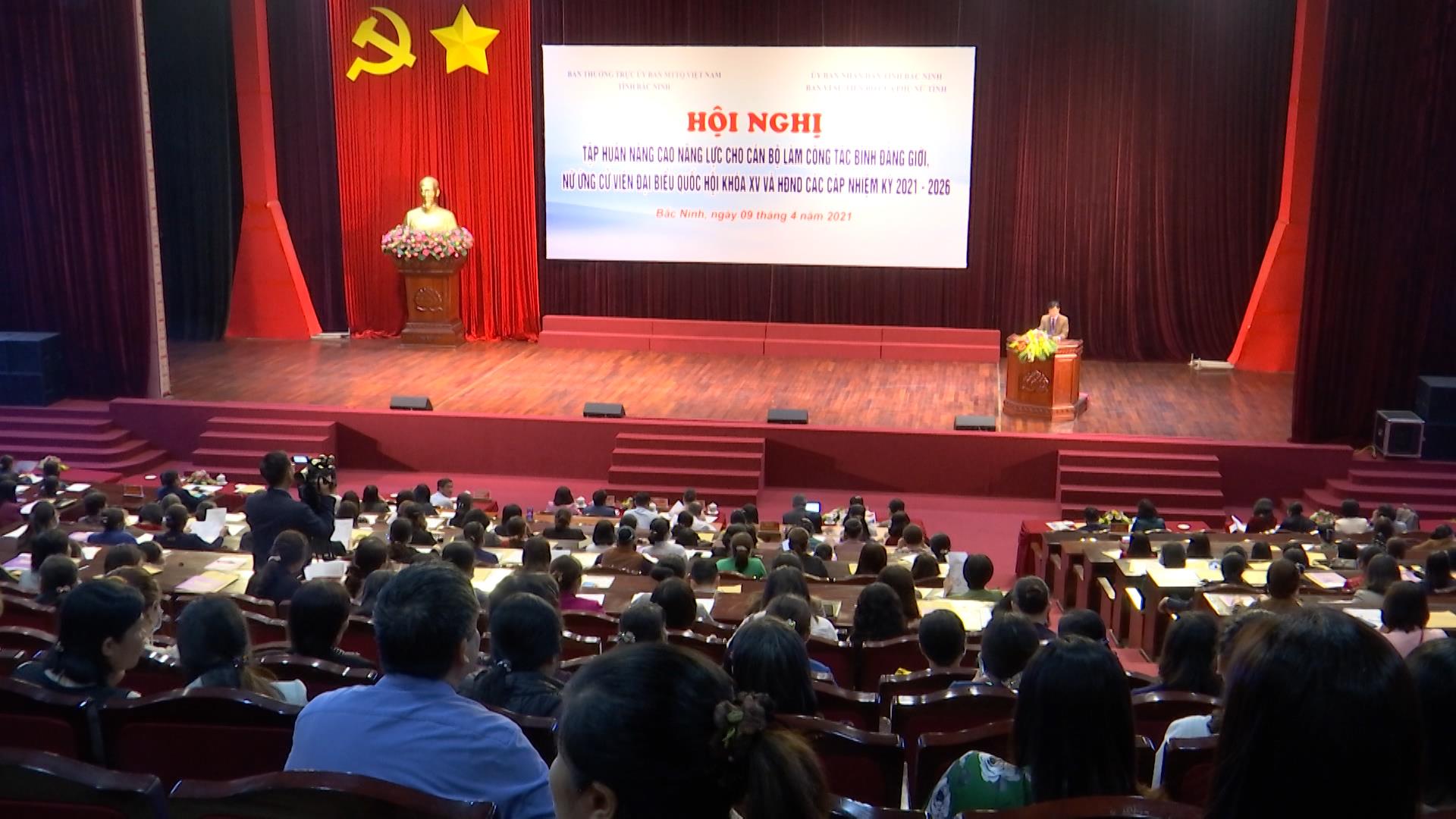 Tập huấn cho cán bộ làm công tác bình đẳng giới; Nữ ứng cử viên đại biểu Quốc hội và HĐND các cấp