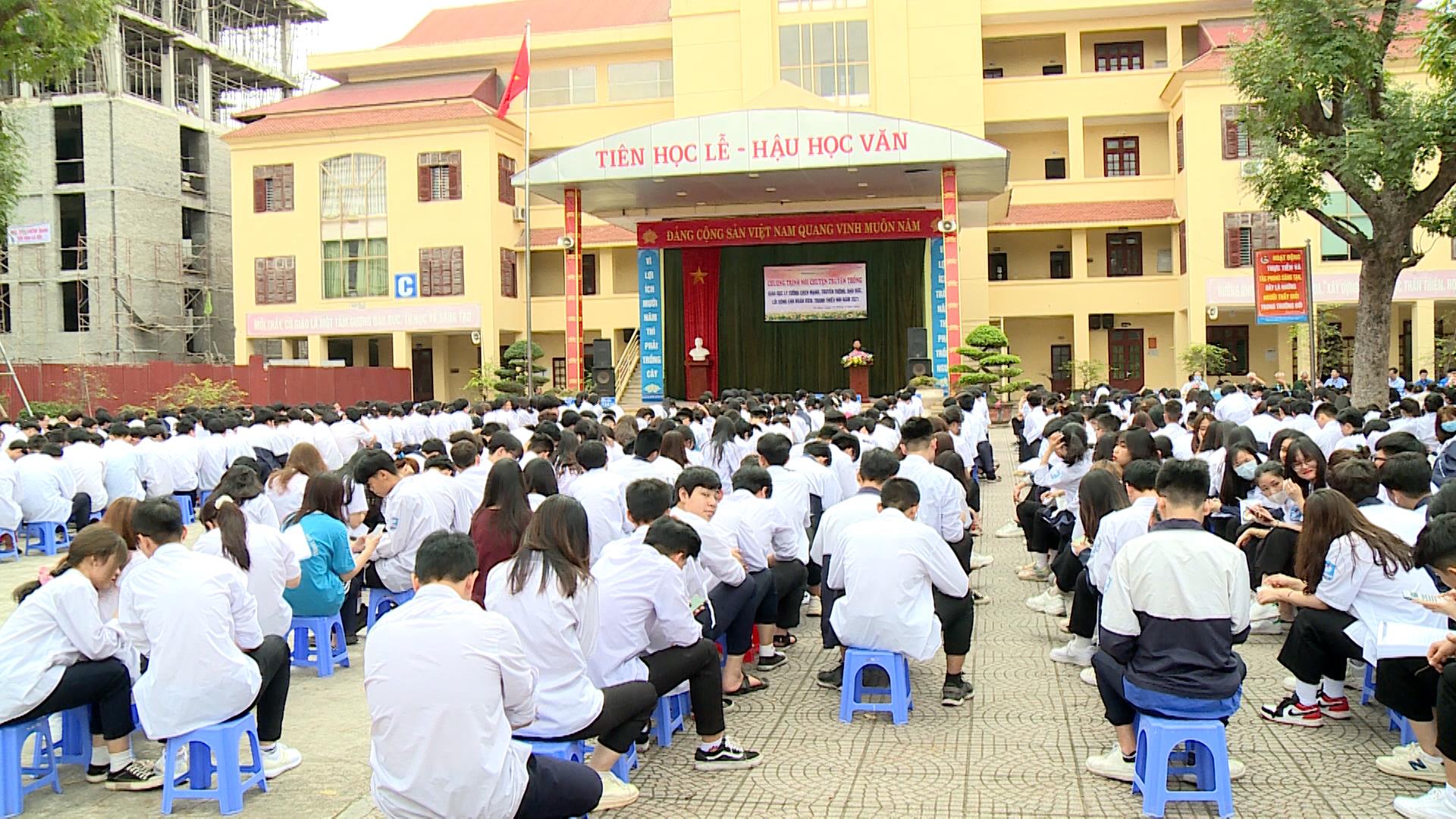 Giáo dục truyền thống cách mạng cho học sinh