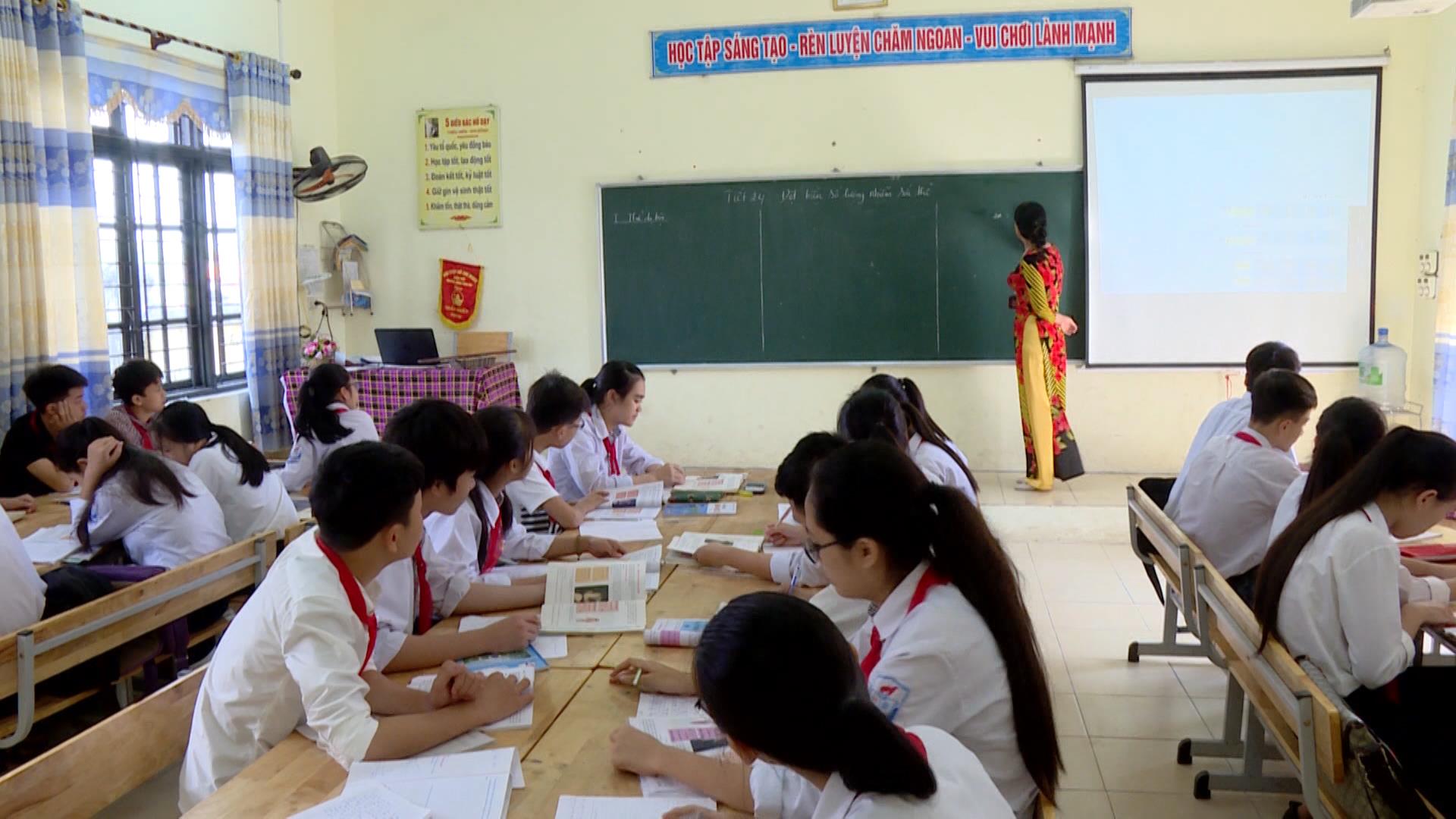 Hơn 12.000 chỉ tiêu tuyển sinh vào lớp 10 THPT công lập năm học 2021 - 2022