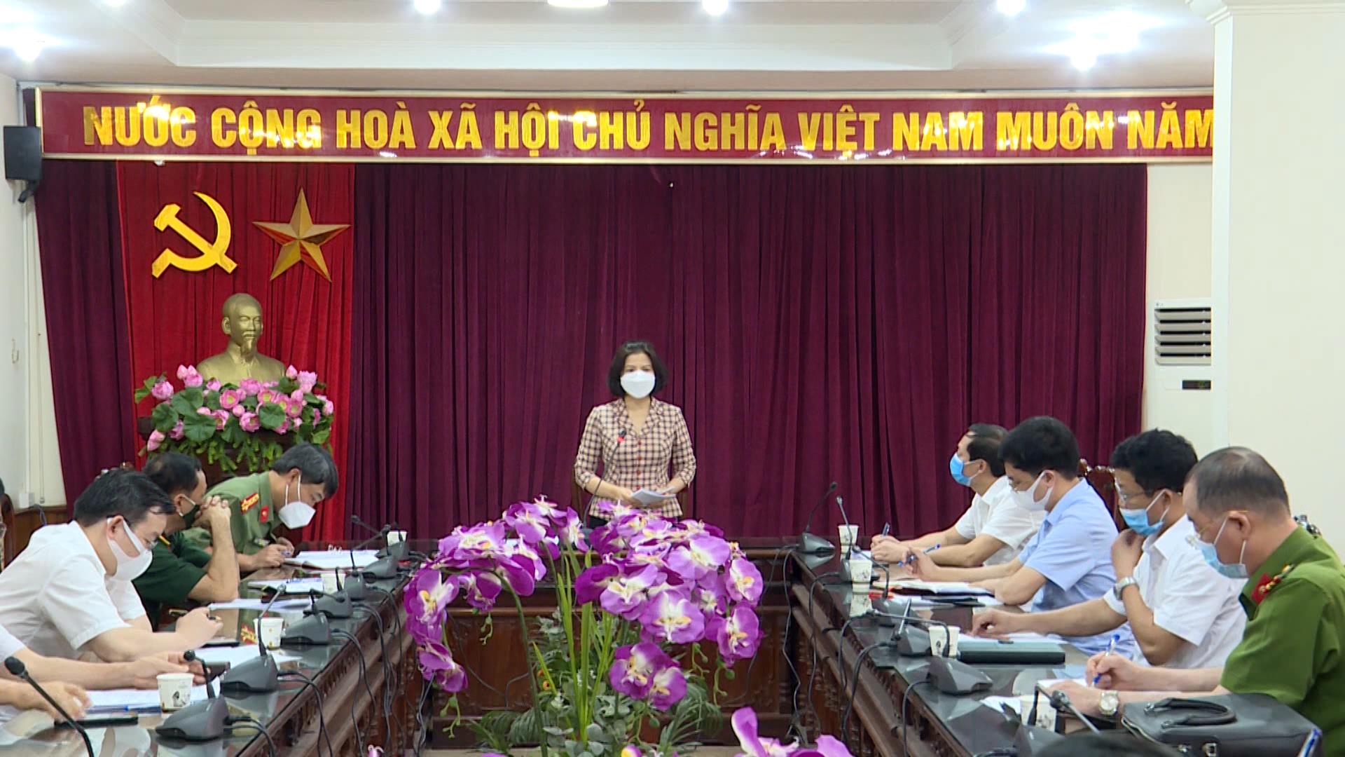 Chủ tịch UBND tỉnh kiểm tra công tác phòng, chống dịch tại Quế Võ