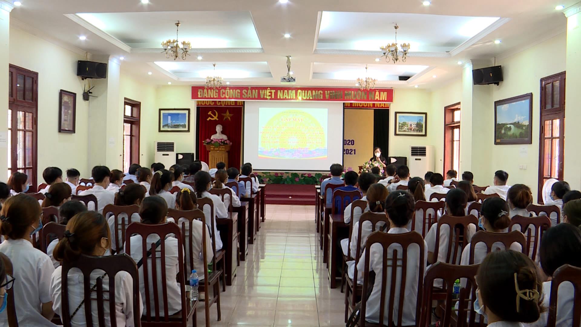 Gặp mặt, đón tiếp gần 70 cán bộ, sinh viên từ Hà Nội, Hải Dương  về hỗ trợ Bắc Ninh phòng, chống dịch