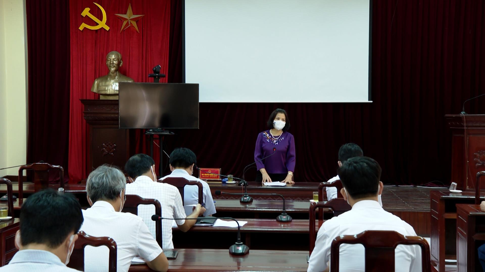 Chủ tịch UBND tỉnh làm việc tại Yên Phong về phòng, chống dịch Covid-19