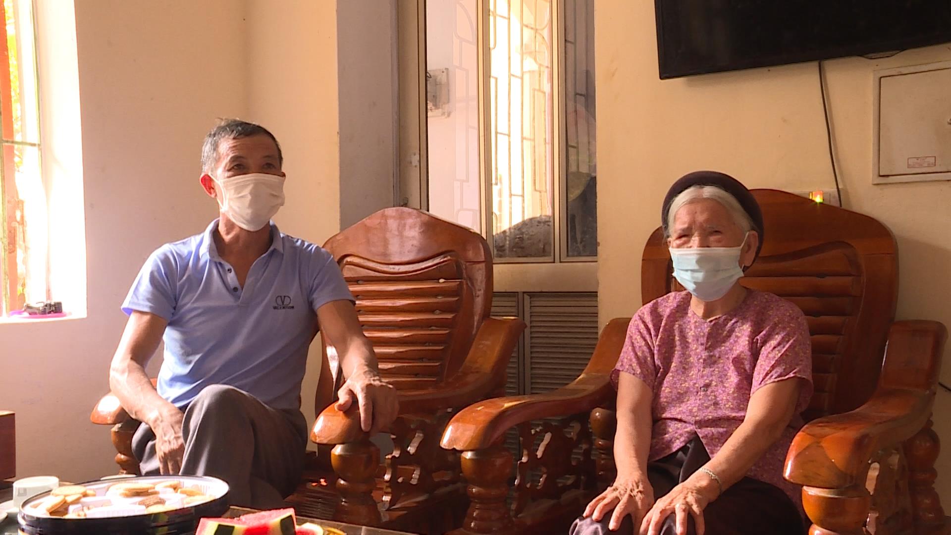  Gương mẹ Việt Nam anh hùng ủng hộ phòng chống Covid-19