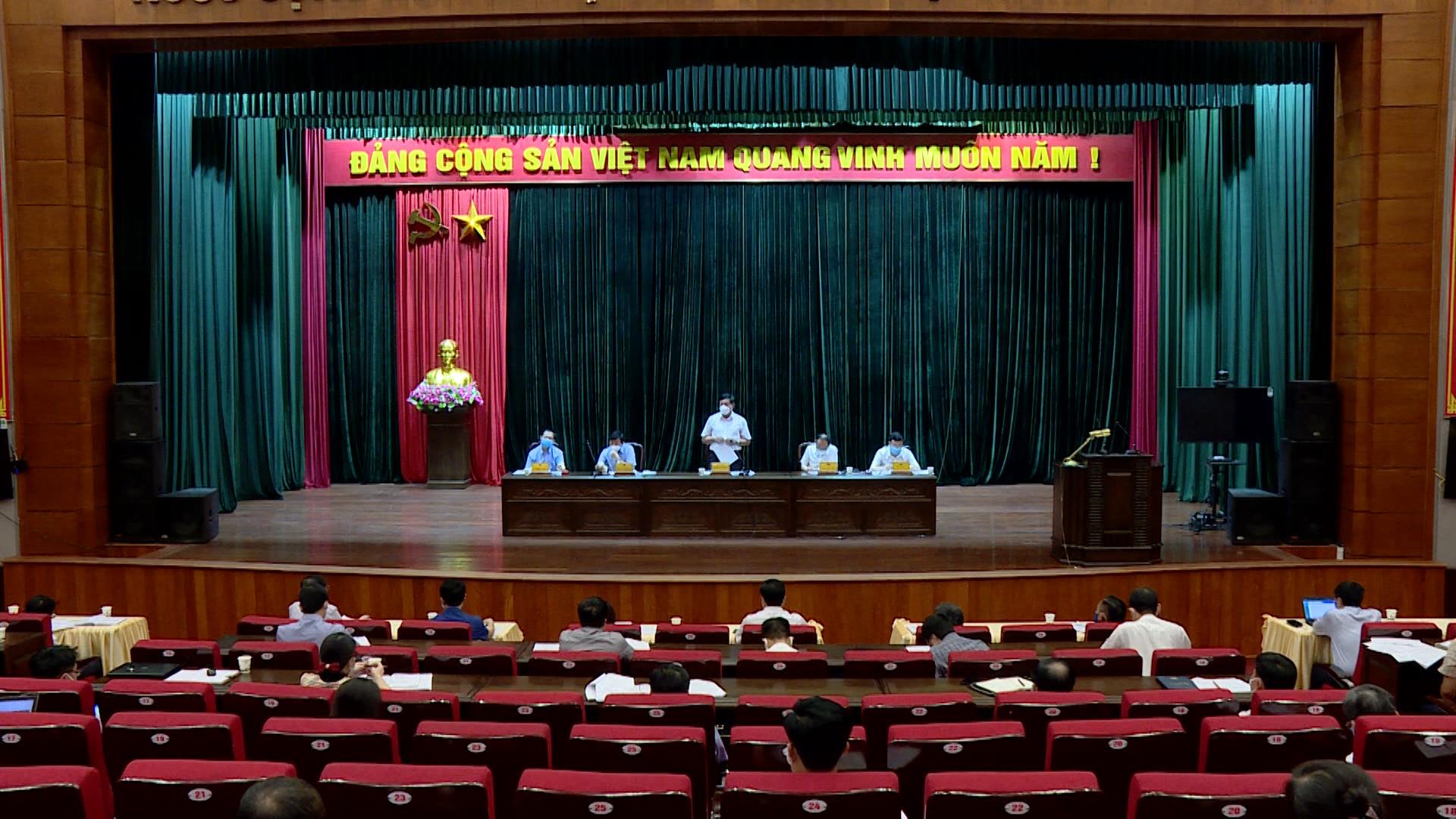 Lấy mẫu xét nghiệm Covid-19 diện rộng trên địa bàn huyện Quế Võ