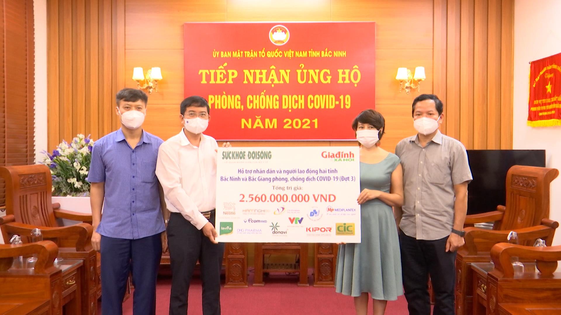 Báo Sức khỏe & Đời sống; Báo Gia đình và Xã hội ủng hộ phòng chống dịch