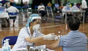 Hơn 8.000 người dân thành phố được tiêm vắc xin phòng Covid - 19