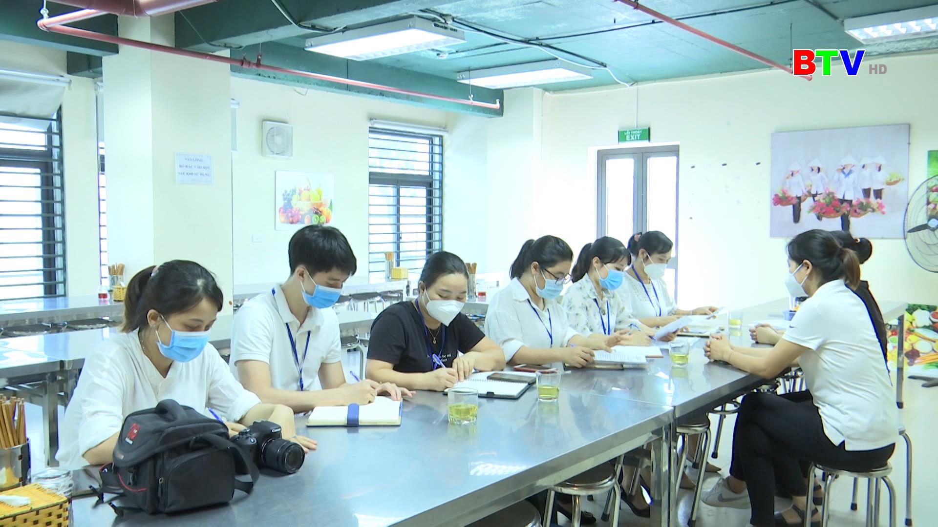 Kiểm tra, giám sát an toàn thực phẩm phục vụ Kỳ thi tốt nghiệp THPT 2021