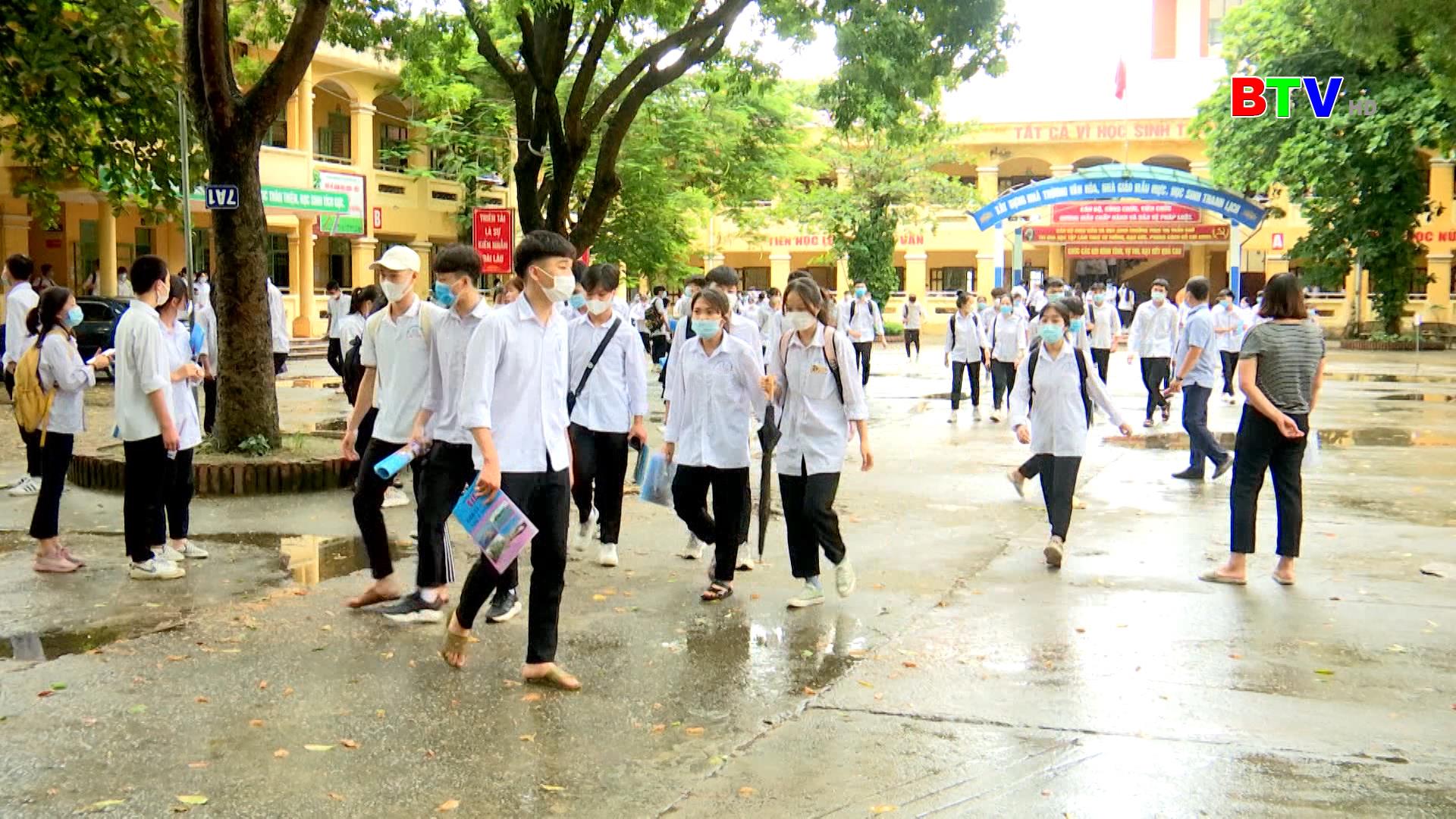   Ngày thi tốt nghiệp Trung học Phổ thông thứ 2 kết thúc an toàn