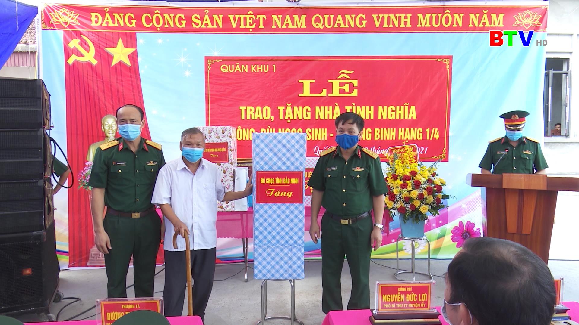 Quân khu 1 bàn giao nhà tình nghĩa cho gia đình chính sách ở Quế Võ