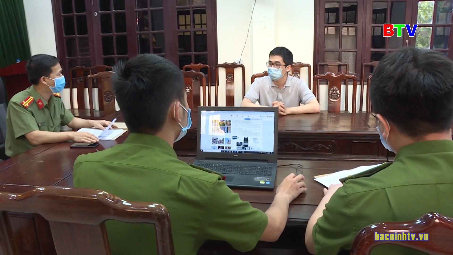 Cảnh giác với tin giả trên mạng xã hội
