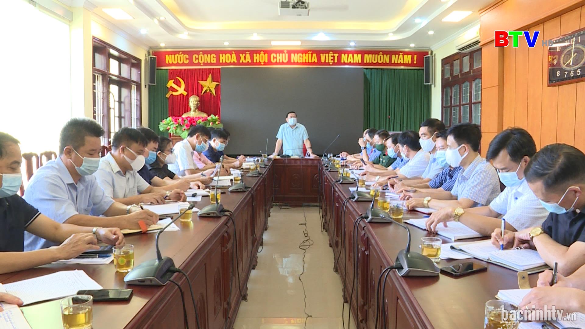 Họp Ban Chỉ đạo tiêm vắc xin phòng chống Covid-19 huyện Thuận Thành