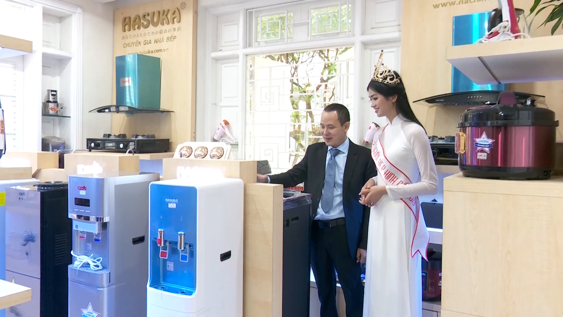 Người đẹp Kinh Bắc Nguyễn Thị Thu Phương làm Đại sứ thương hiệu cho doanh nghiệp 2 năm liền đạt giải thưởng Chất lượng quốc gia