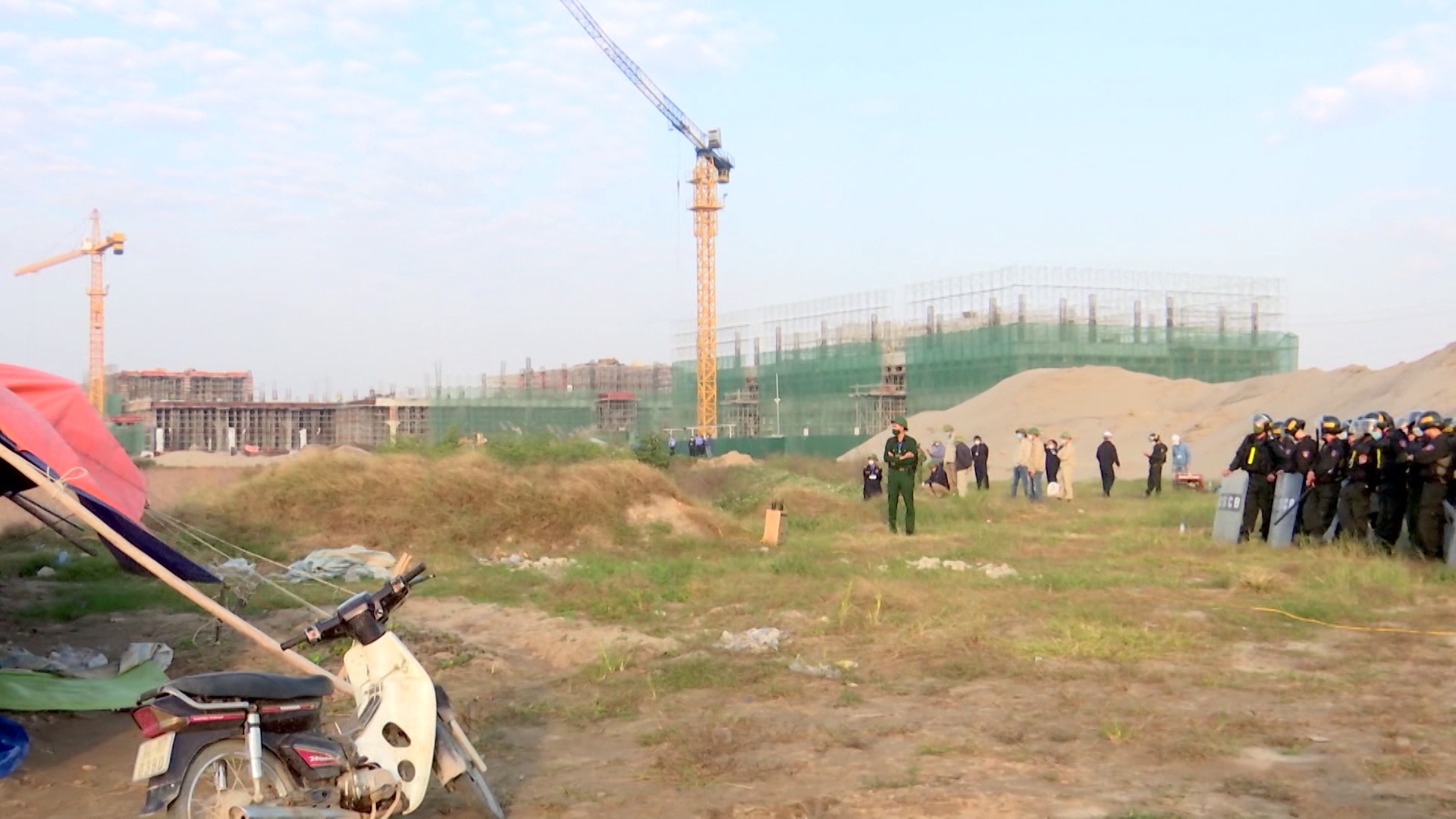  Xử lý nghiêm hành vi gây rối, cản trở trái phép việc thi công  Dự án KCN Nam Sơn-Hạp Lĩnh