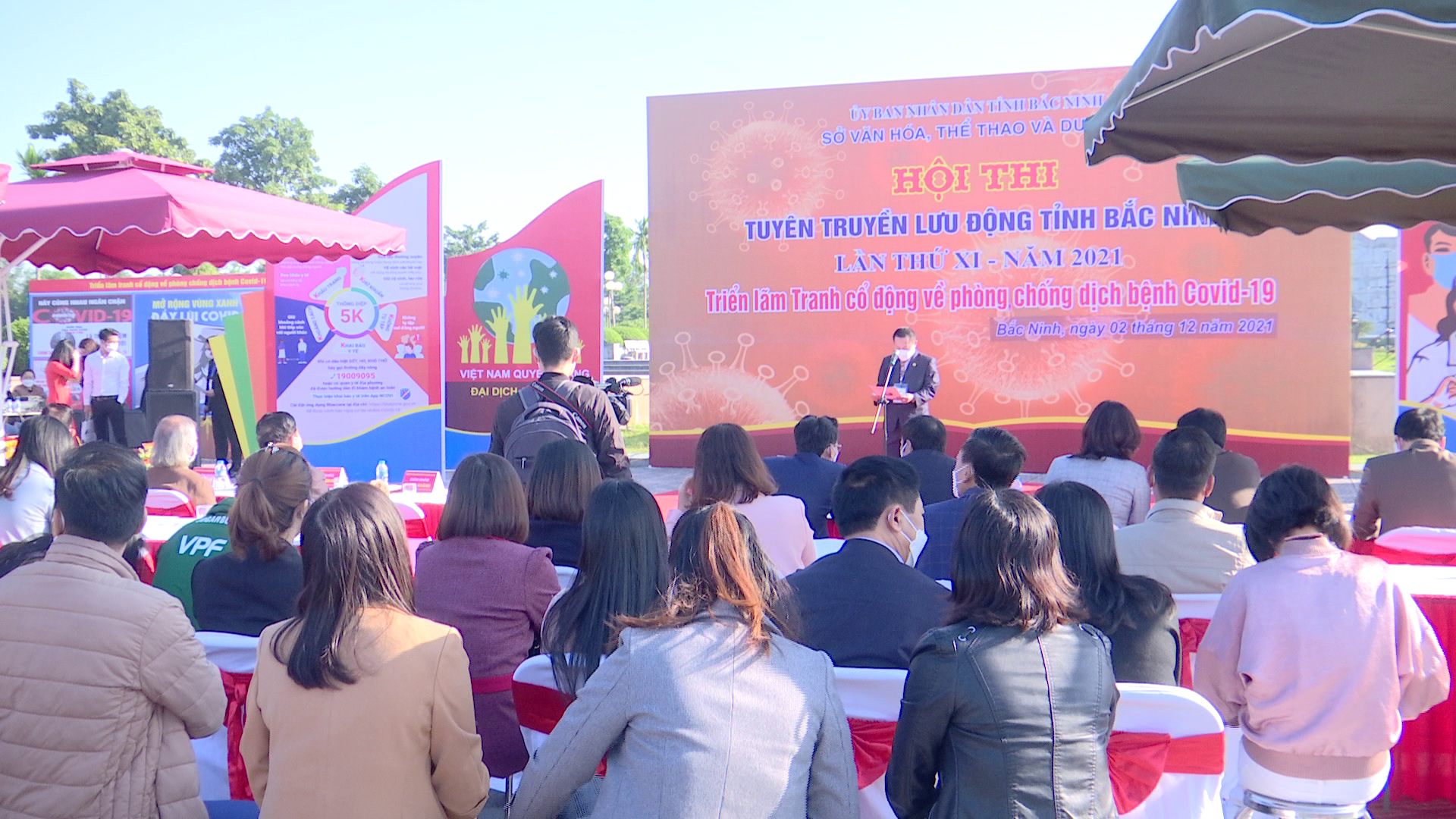    Hội thi Tuyên truyền lưu động và Triển lãm tranh cổ động phòng, chống dịch Covid-19