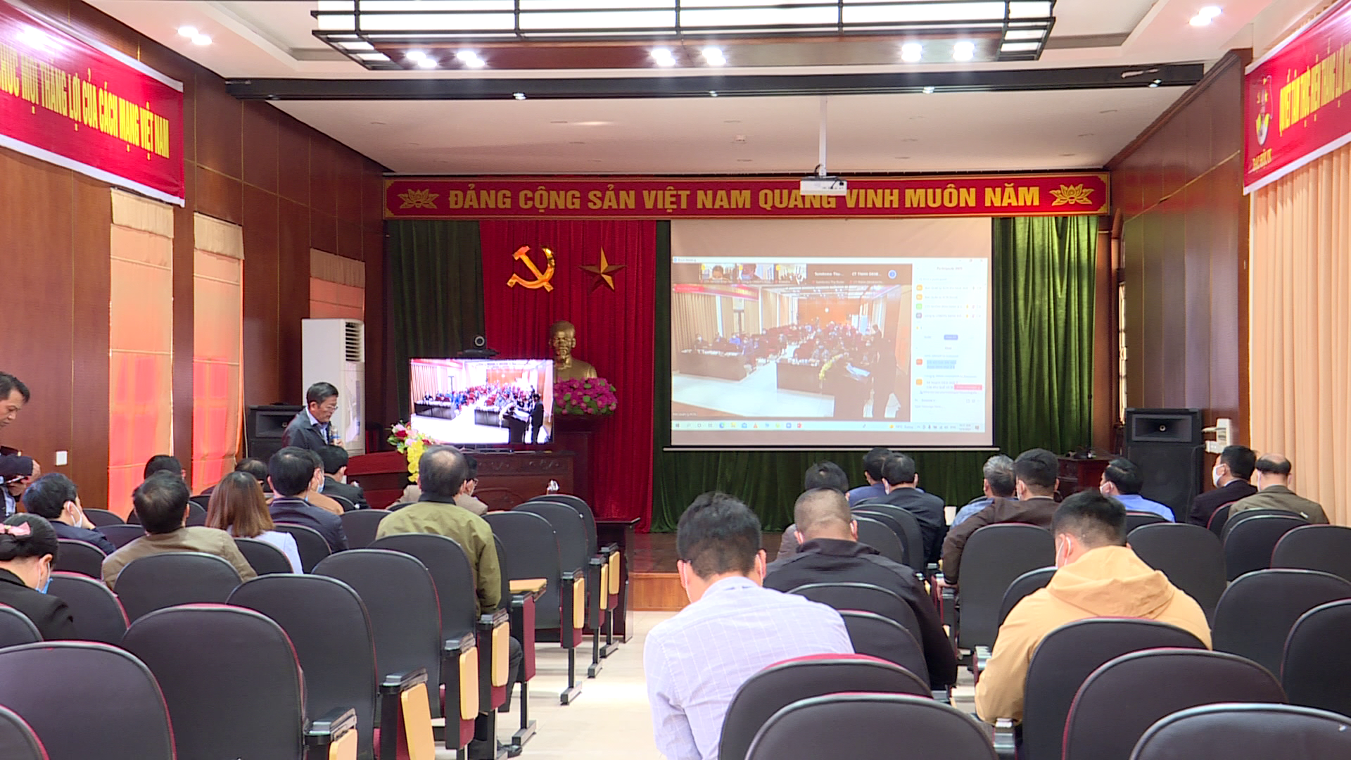 Tập huấn công tác phòng, chống dịch COVID-19 tại các KCN