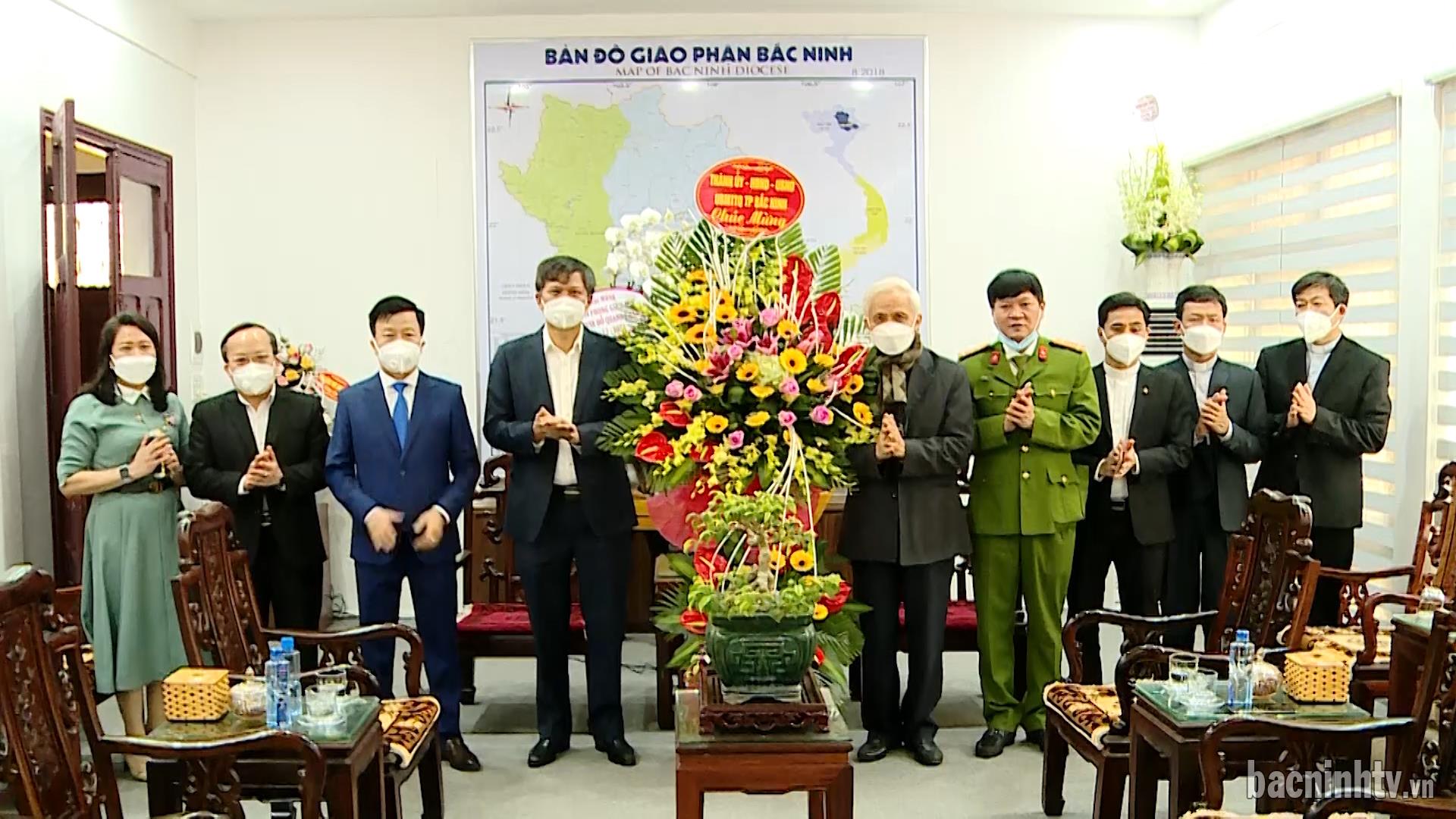 Lãnh đạo TP Bắc Ninh chúc mừng Lễ Giáng sinh 2021