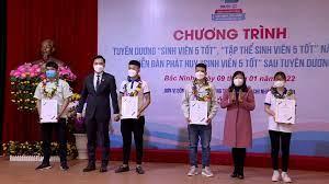 Bắc Ninh: Tuyên dương “Sinh viên 5 tốt” năm 2021