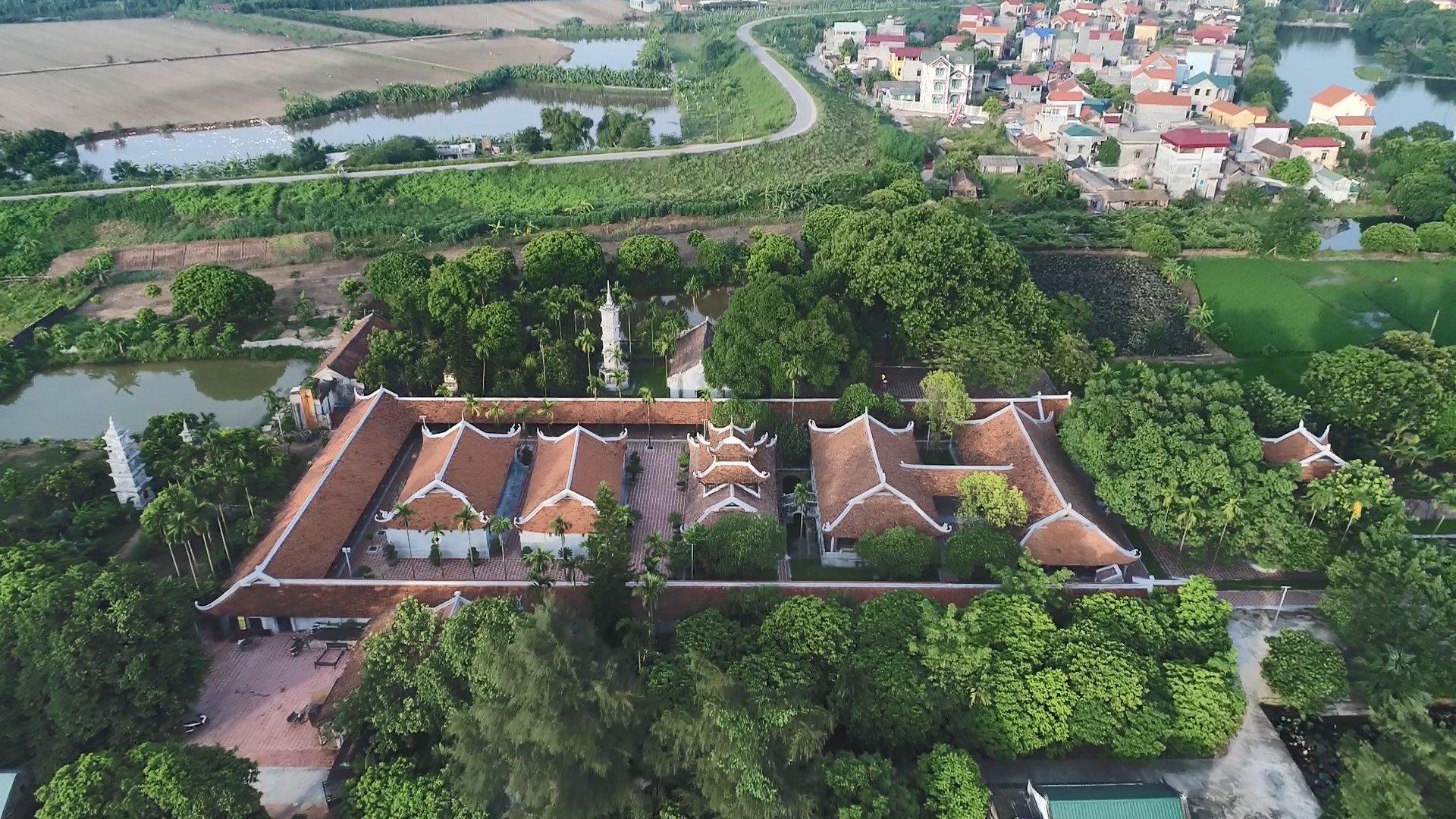 Đầu xuân về thăm Bảo vật Quốc gia tượng Phật bà Quan âm nghìn mắt nghìn tay chùa Bút Tháp