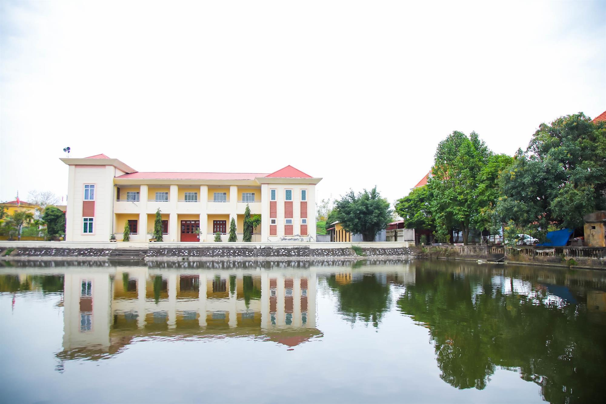 Đẩy mạnh phong trào xây dựng làng văn hóa, gia đình văn hóa