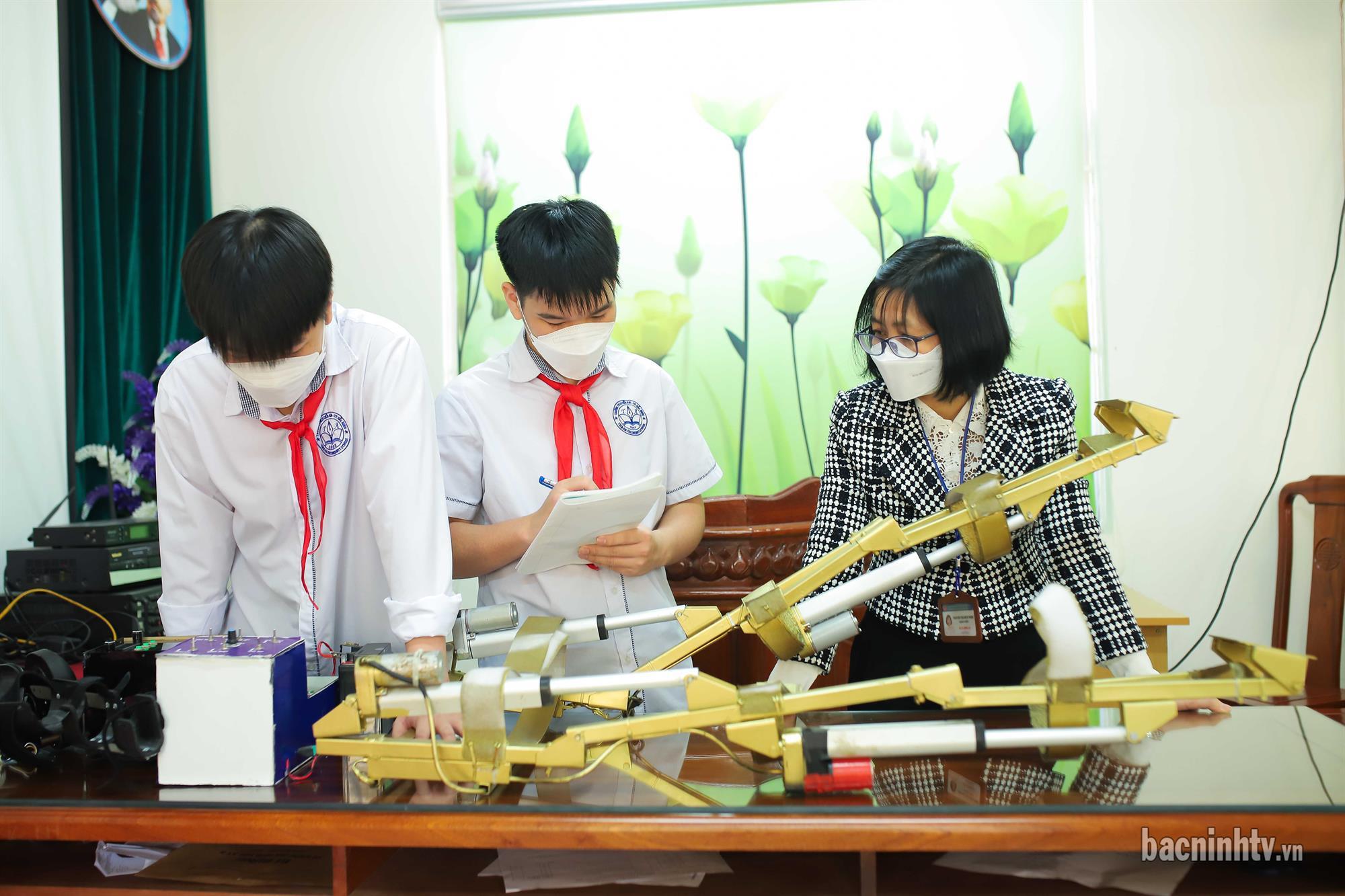 Cuộc thi Khoa học kĩ thuật - Nơi hoài bão bay xa