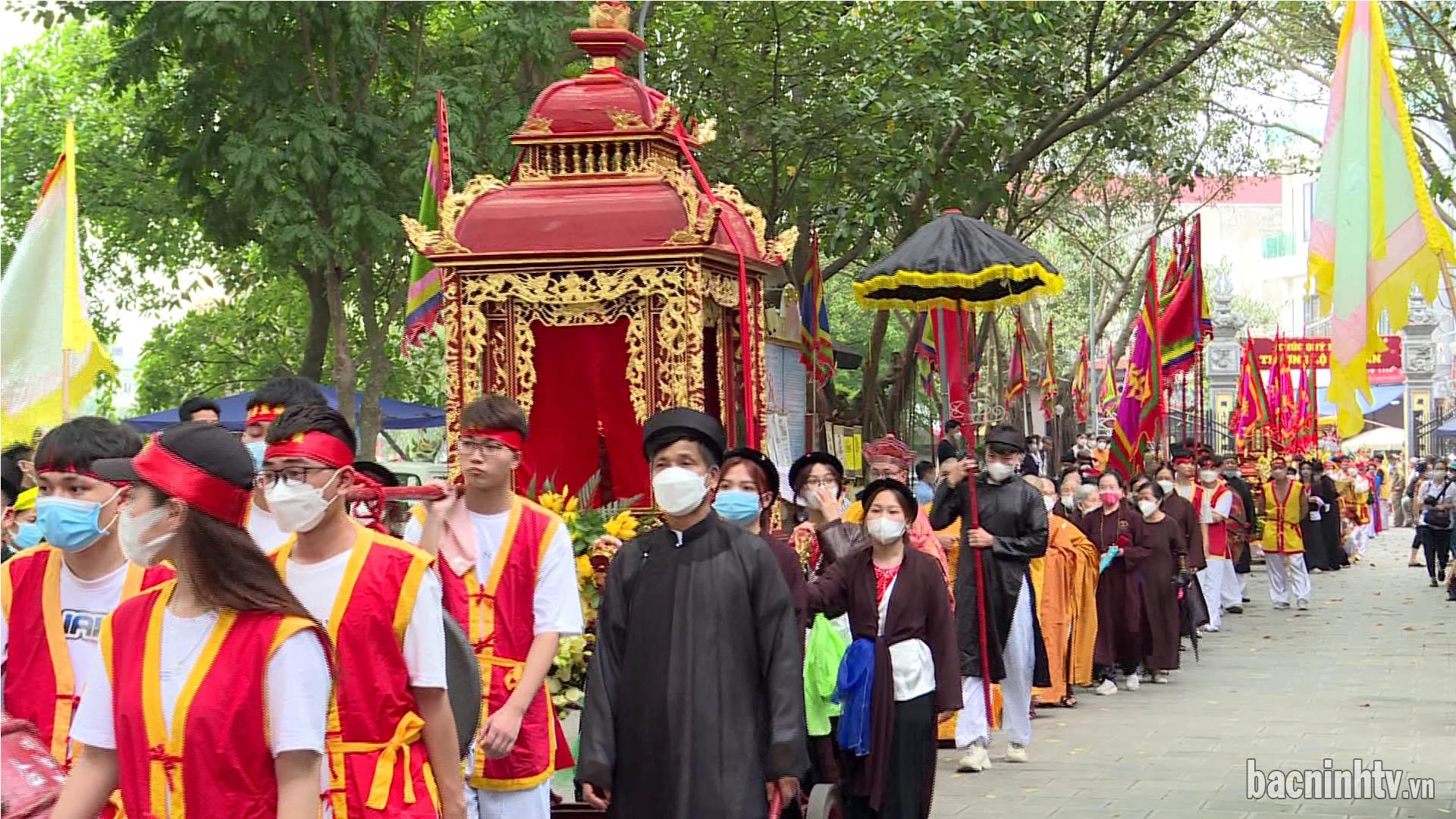 Khai mạc Lễ hội Đền Đô năm 2022