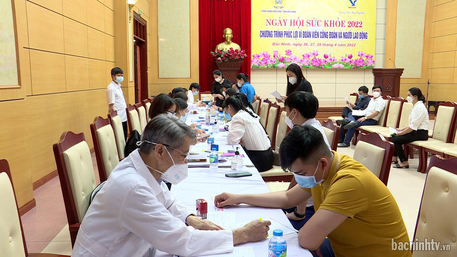 Khám sức khỏe miễn phí cho đoàn viên Công đoàn Viên chức tỉnh