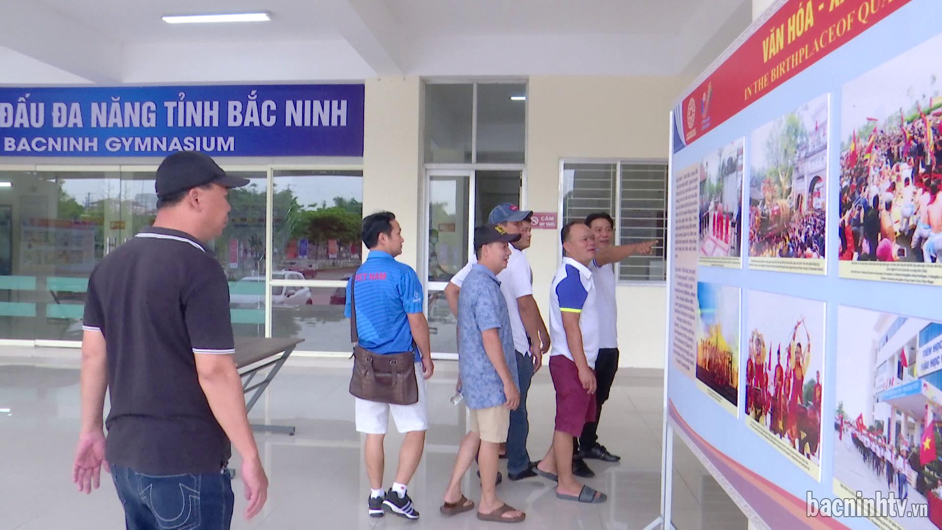 Trưng bày ảnh “Trên quê hương Quan họ”