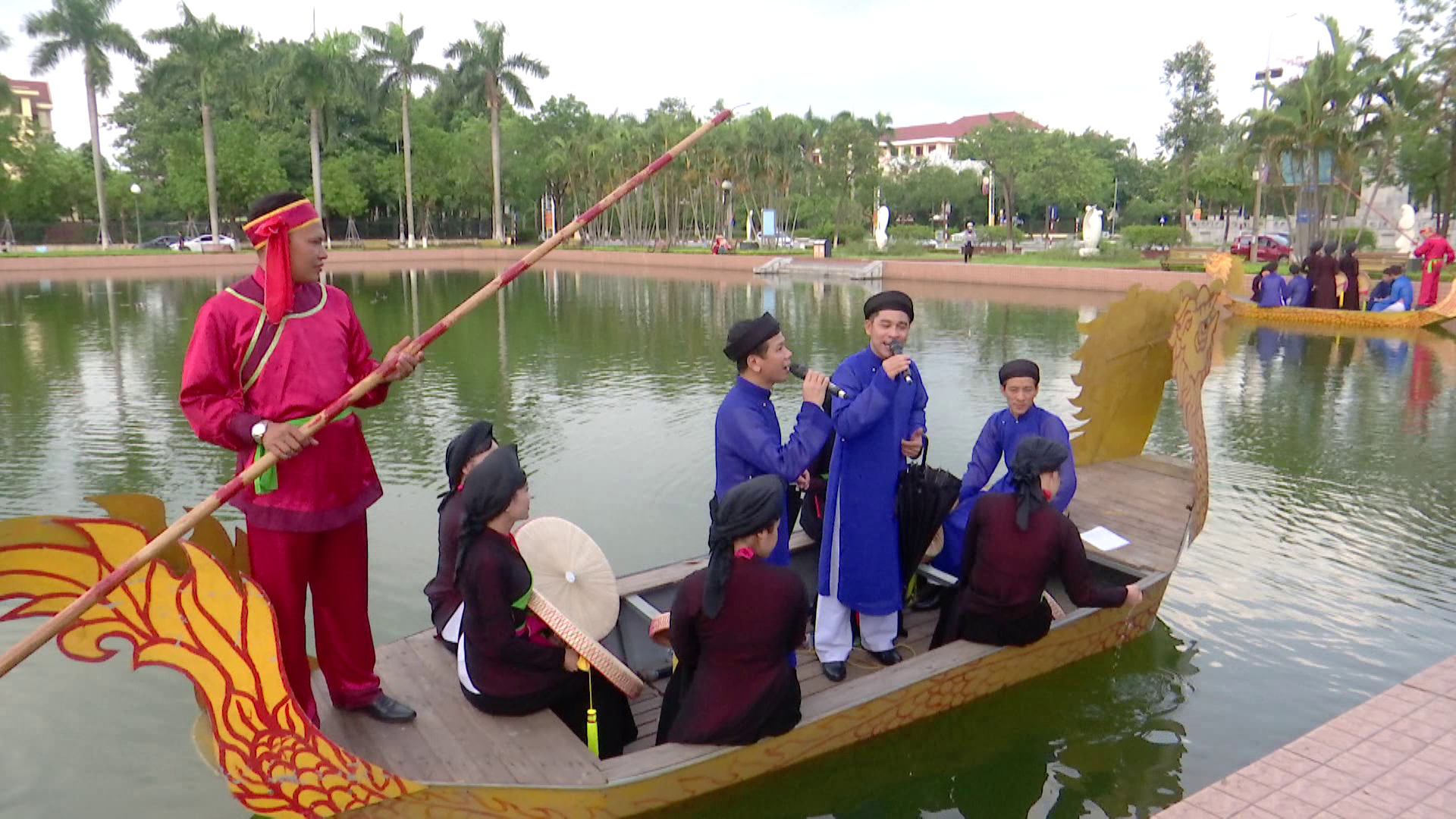 Đặc sắc chương trình hát Dân ca Quan họ trên thuyền cuối tuần