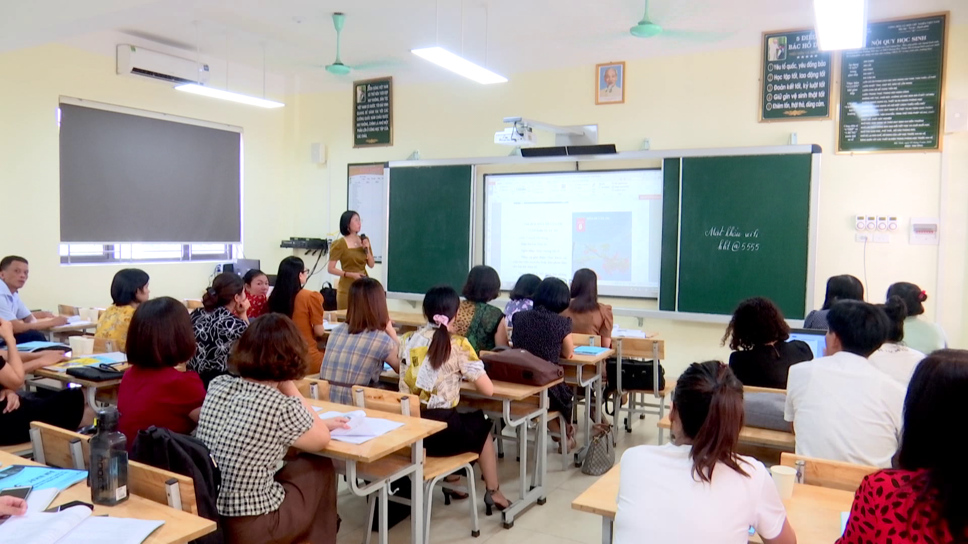 Tập huấn triển khai chương trình giáo dục phổ thông 2018 với lớp 7   