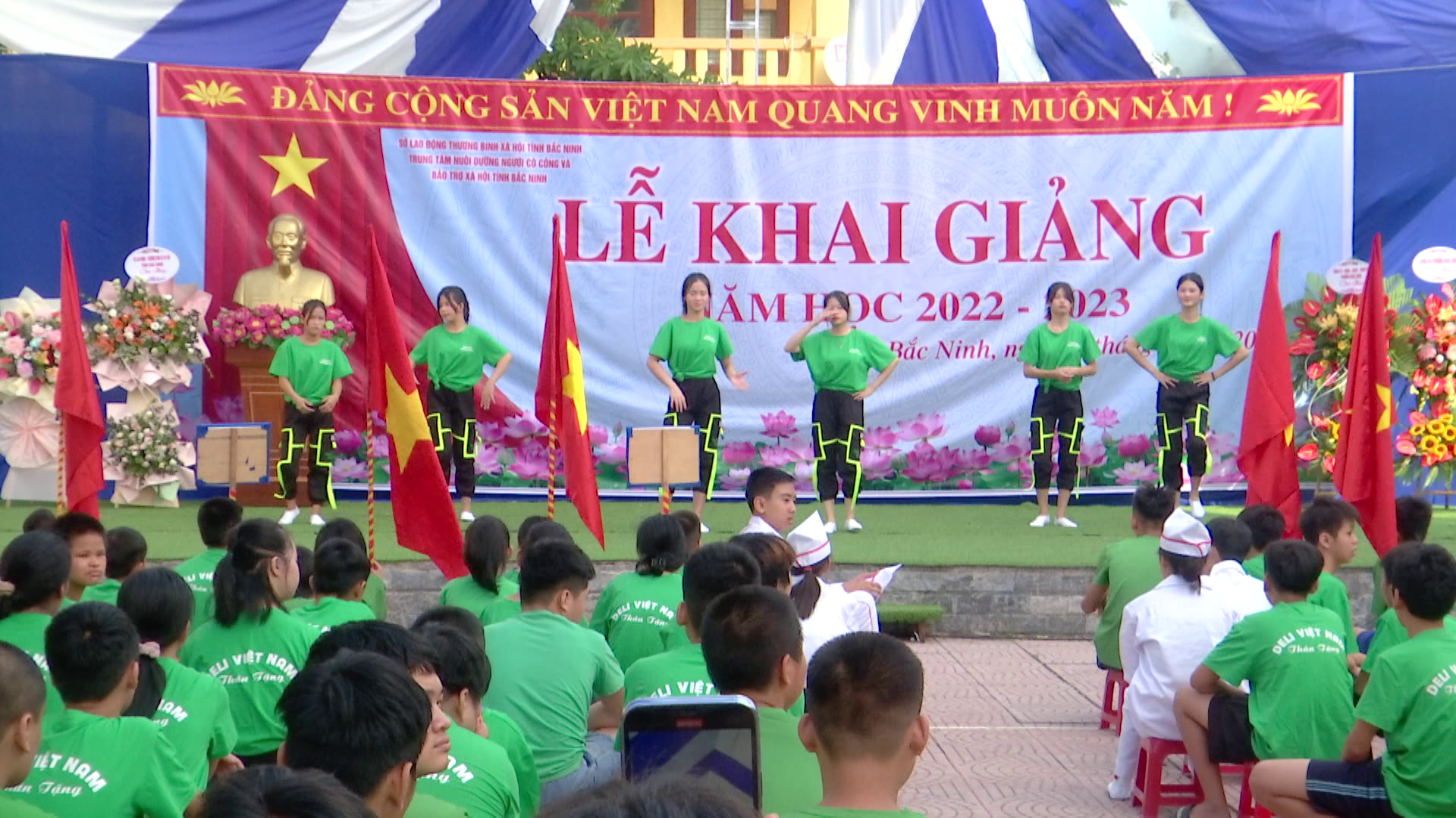 Trung tâm nuôi dưỡng NCC và Bảo trợ XH khai giảng năm học mới 2022-2023