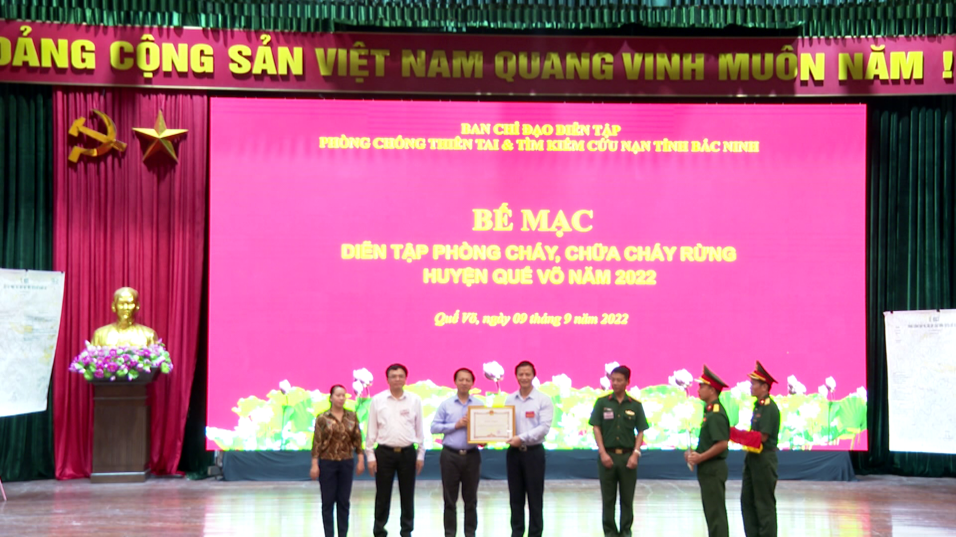 Quế võ diễn tập phòng cháy, chữa cháy rừng năm 2022