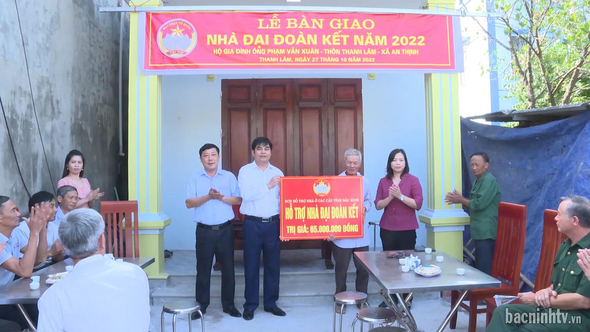 MTTQ tỉnh tặng nhà đại đoàn kết tại huyện Lương Tài